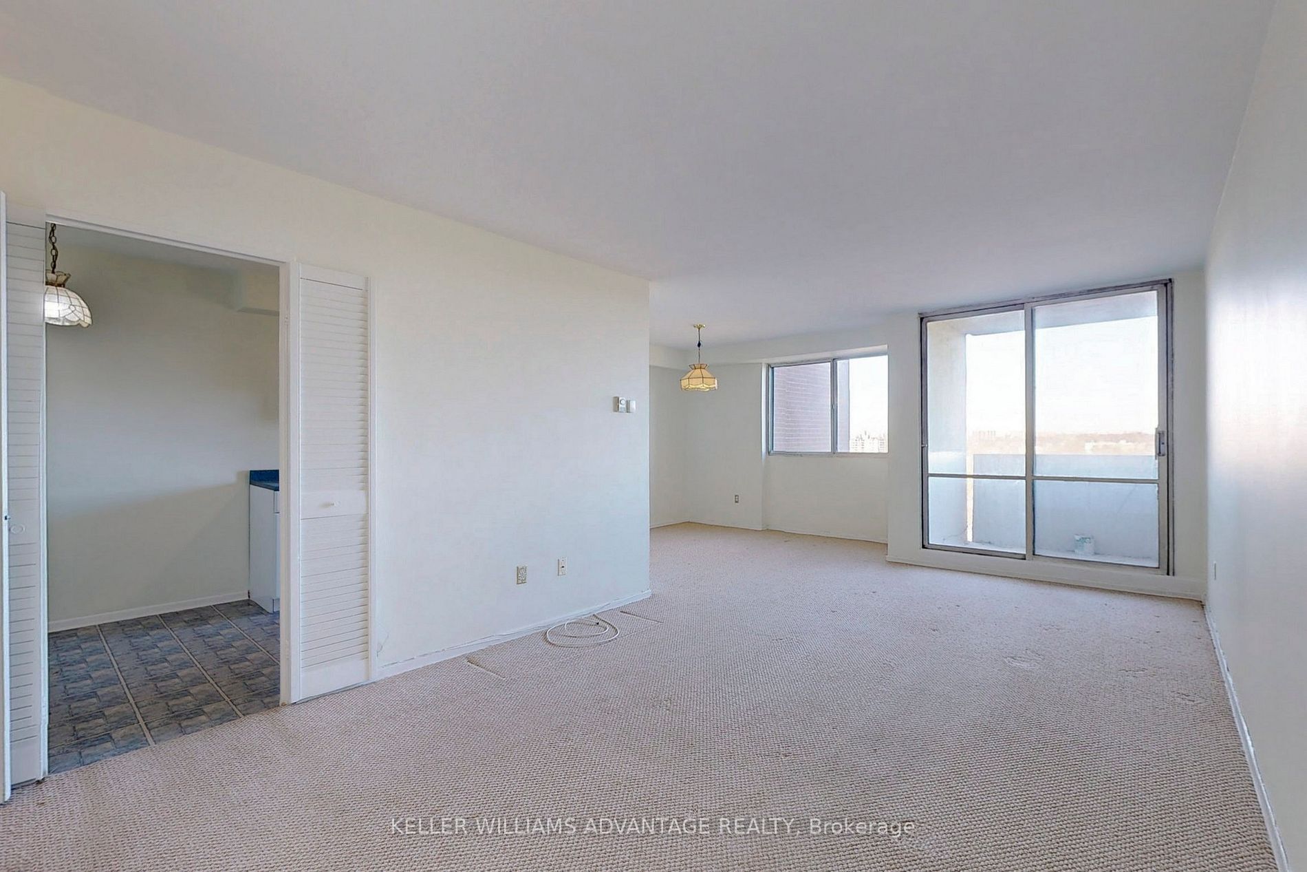 3 Massey Sq 8 Property Photo 5