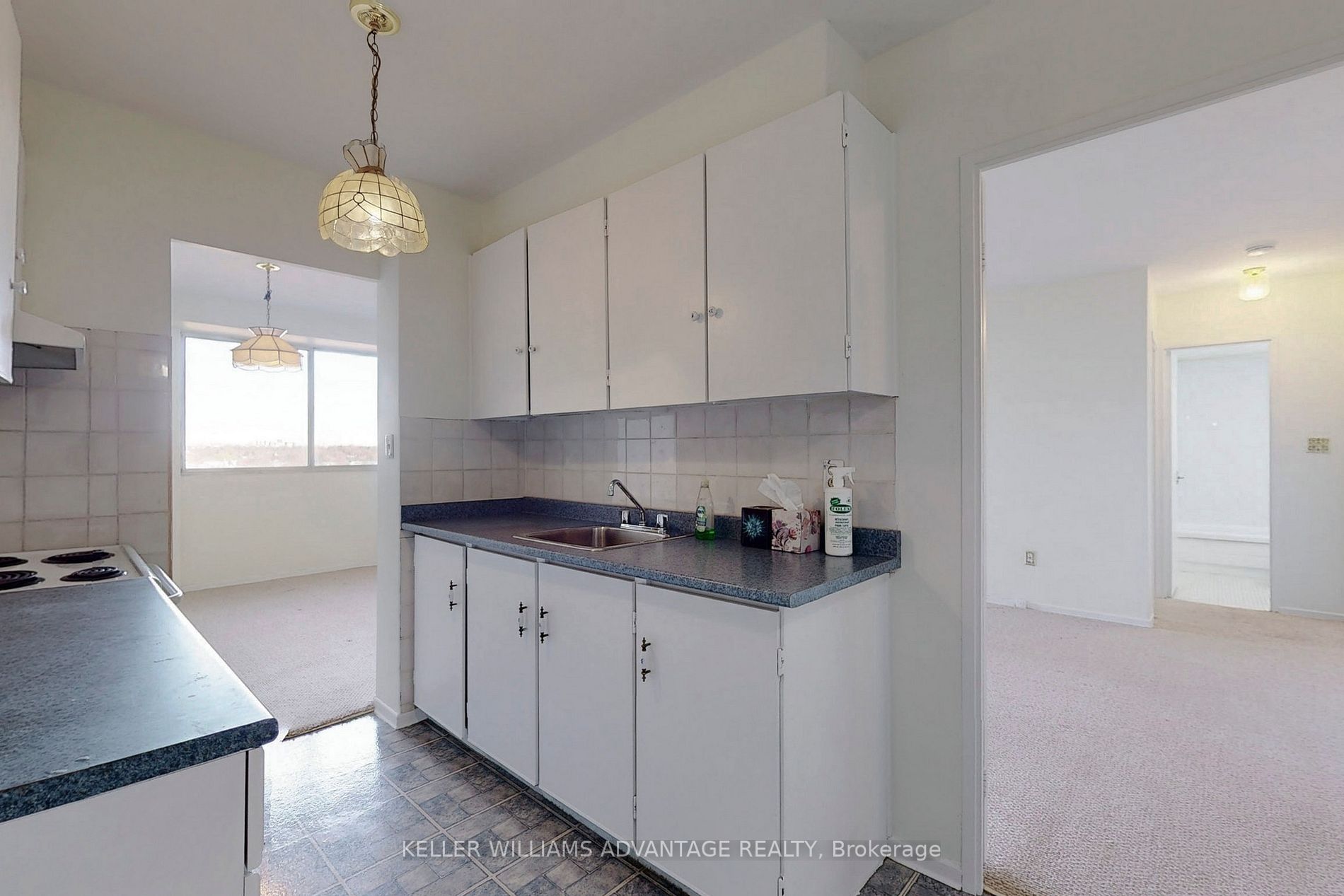 3 Massey Sq 8 Property Photo 14