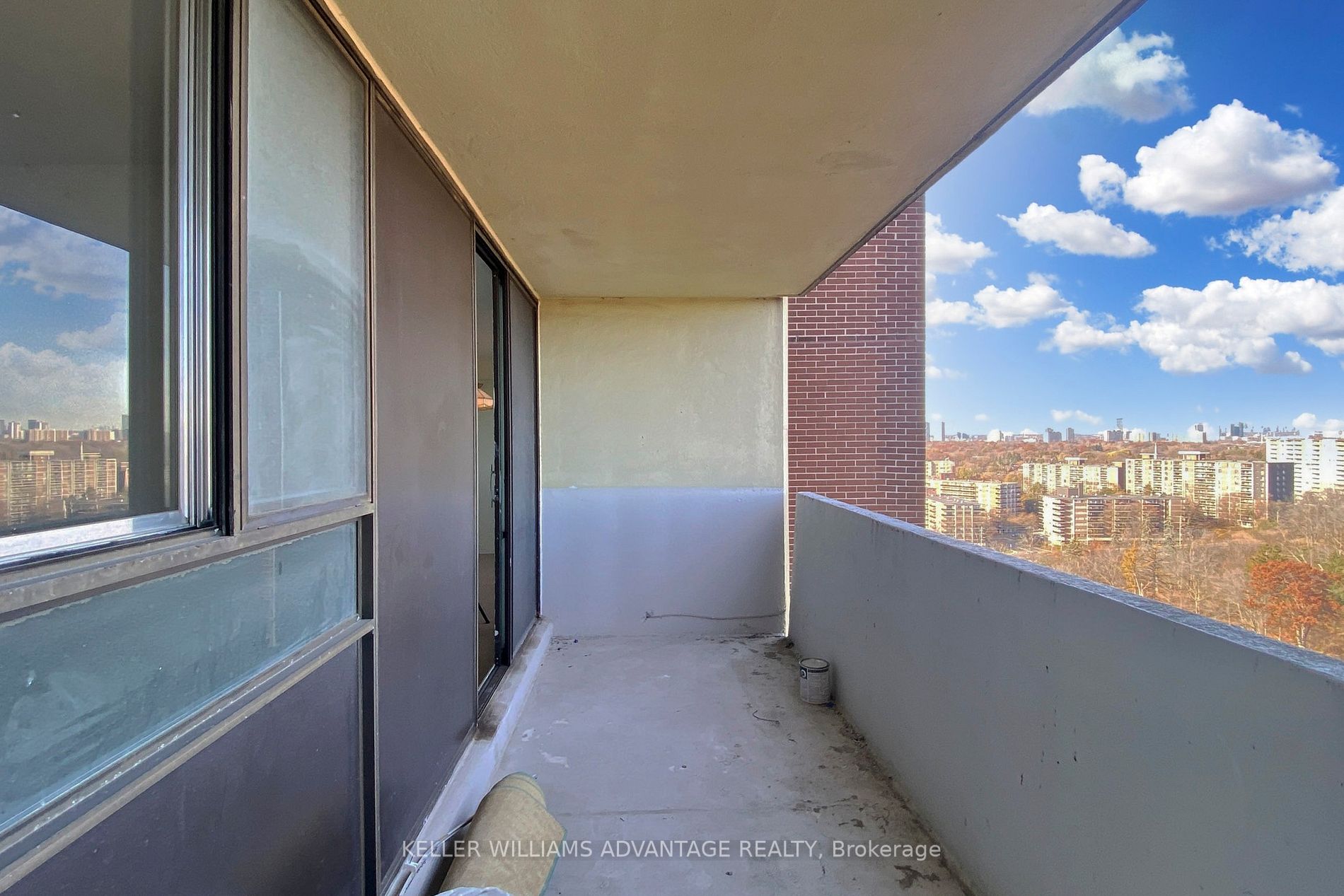 3 Massey Sq 8 Property Photo 19