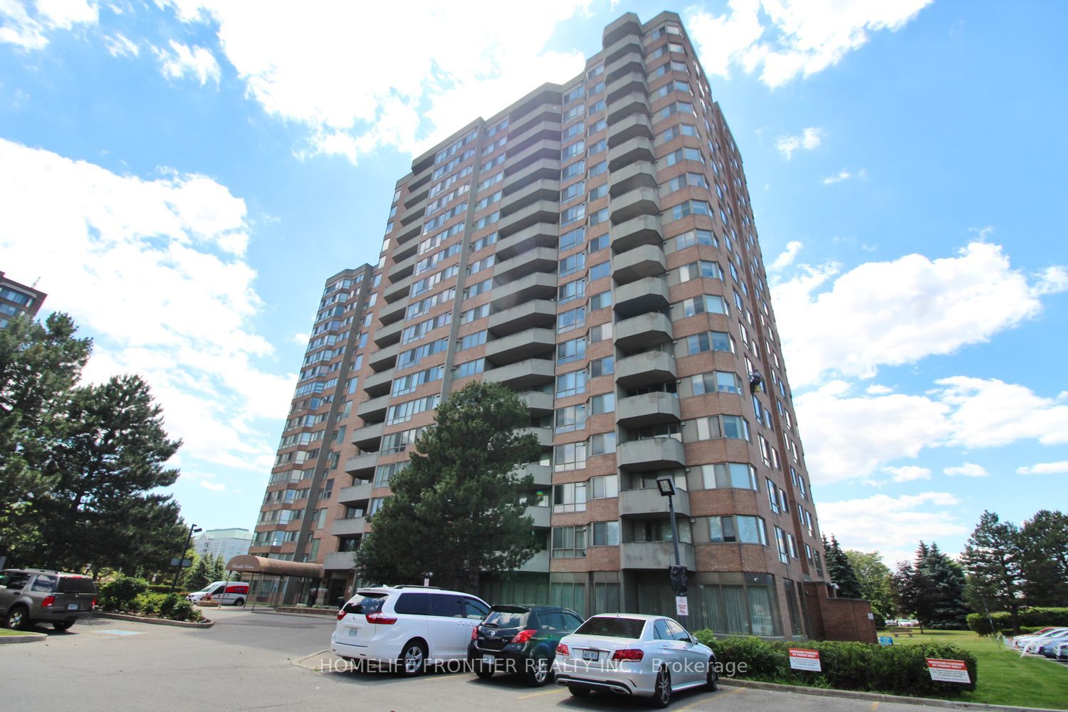 30 Thunder Grve 10 Property Photo 1