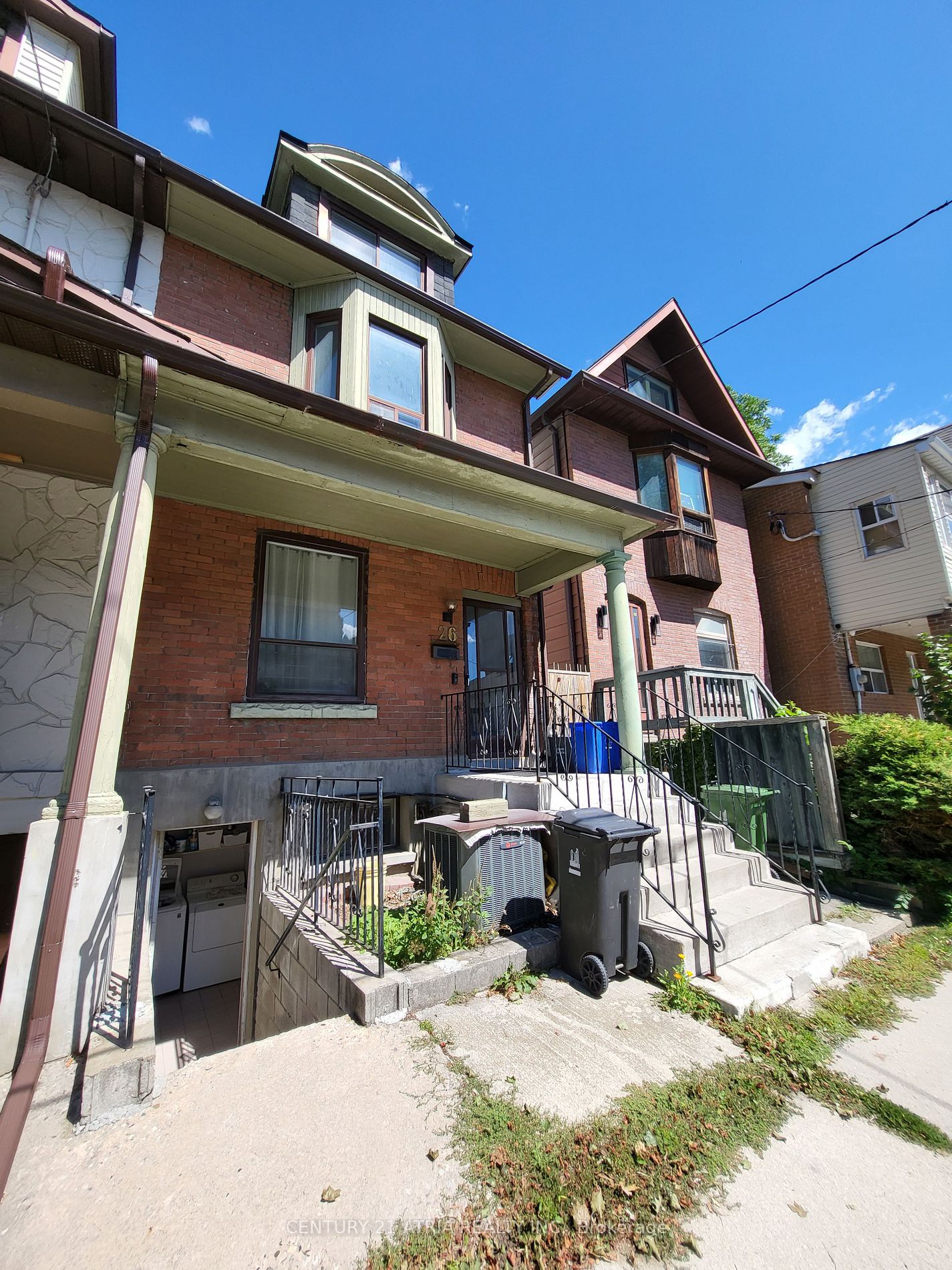 26 Mountstephen St Property Photo 1