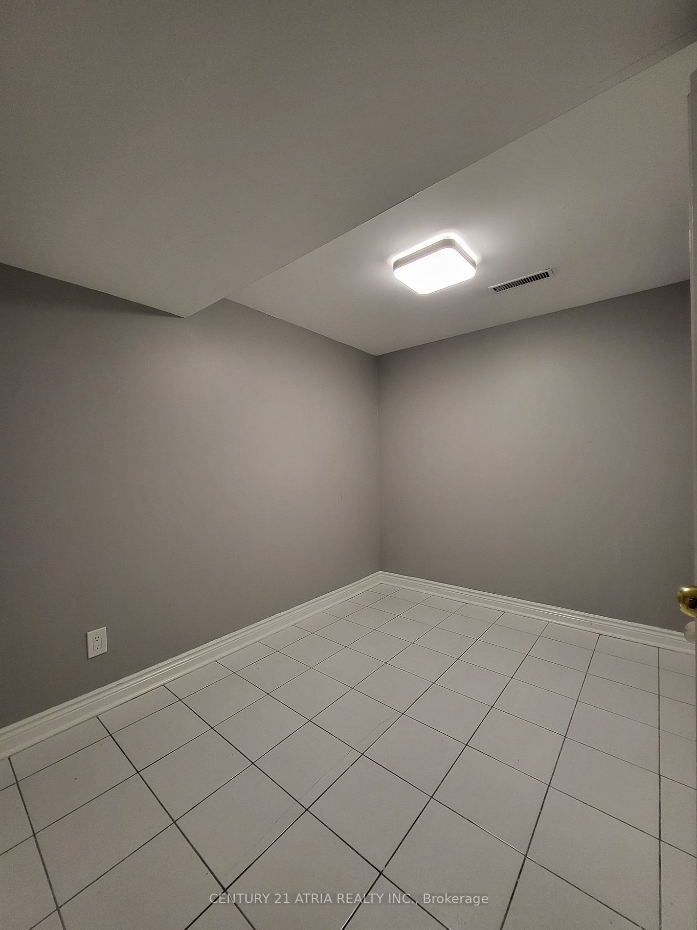 26 Mountstephen St Property Photo 6