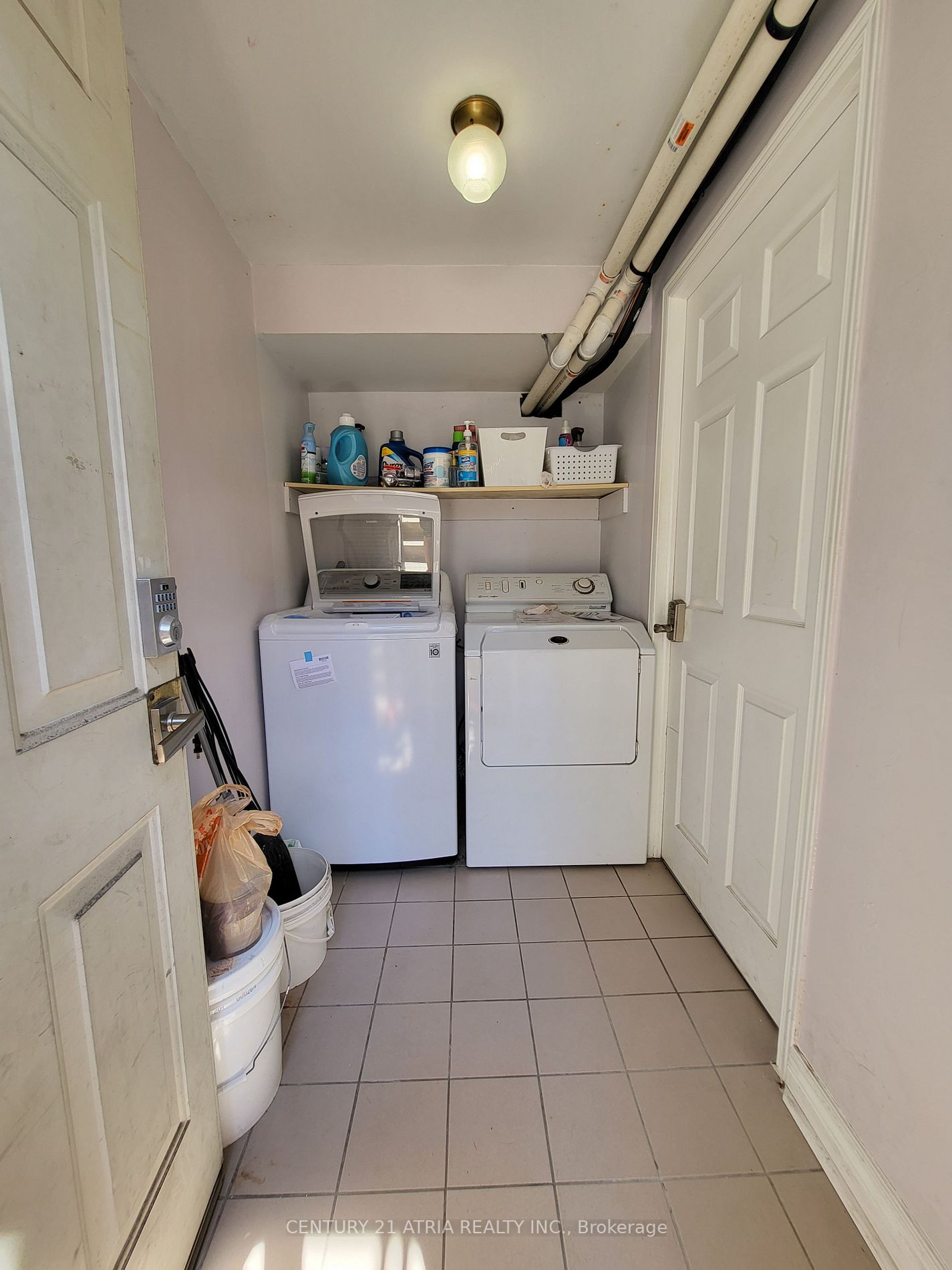 26 Mountstephen St Property Photo 11