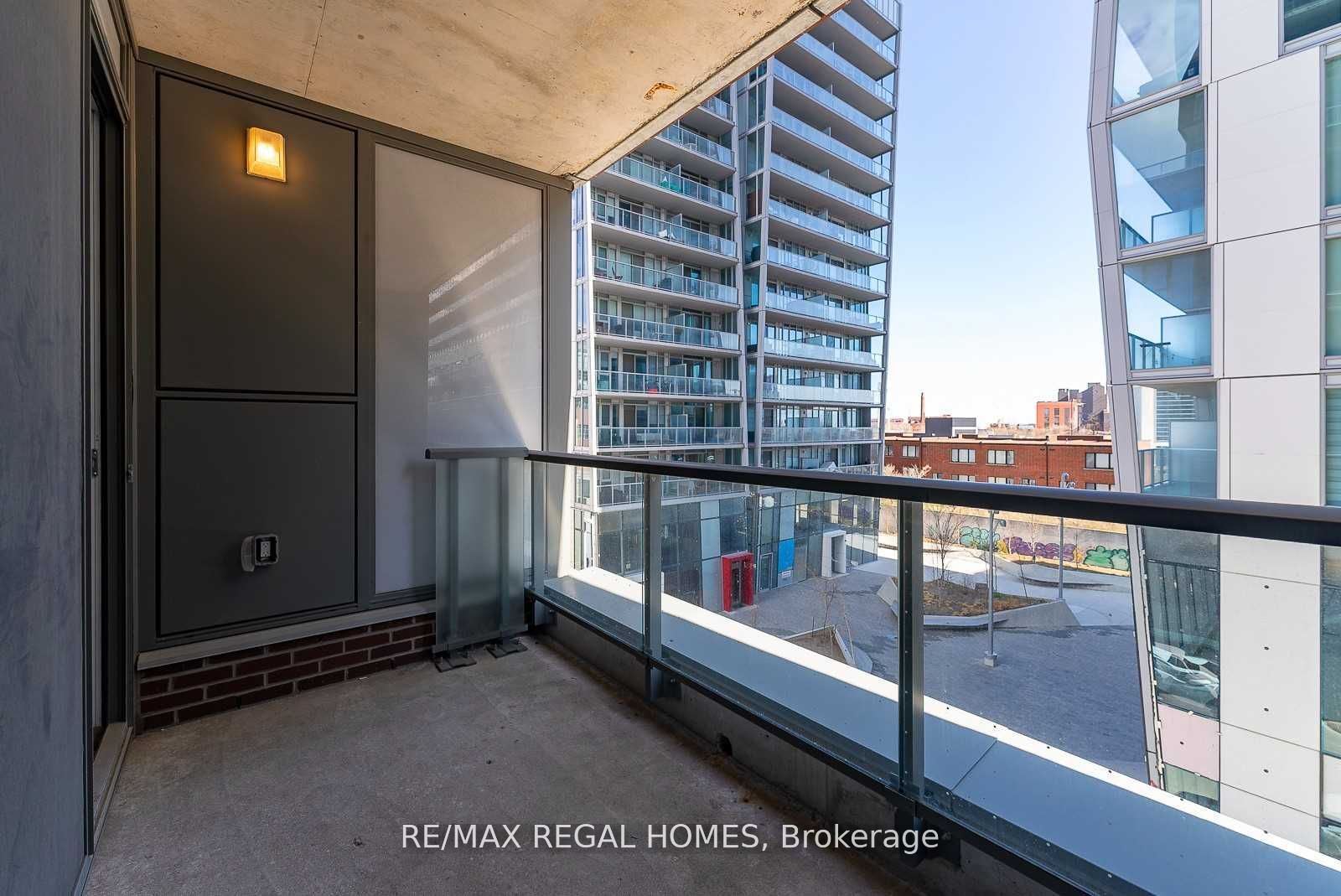 30 Baseball Pl Property Photo 9