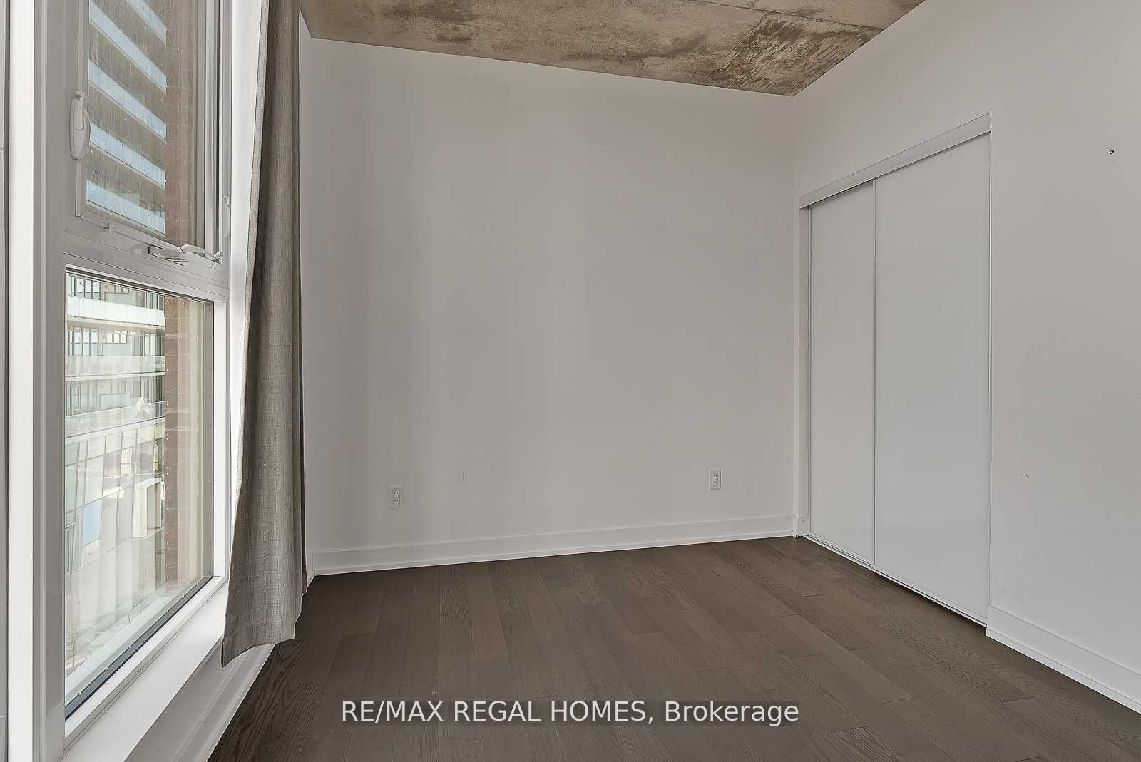 30 Baseball Pl Property Photo 13