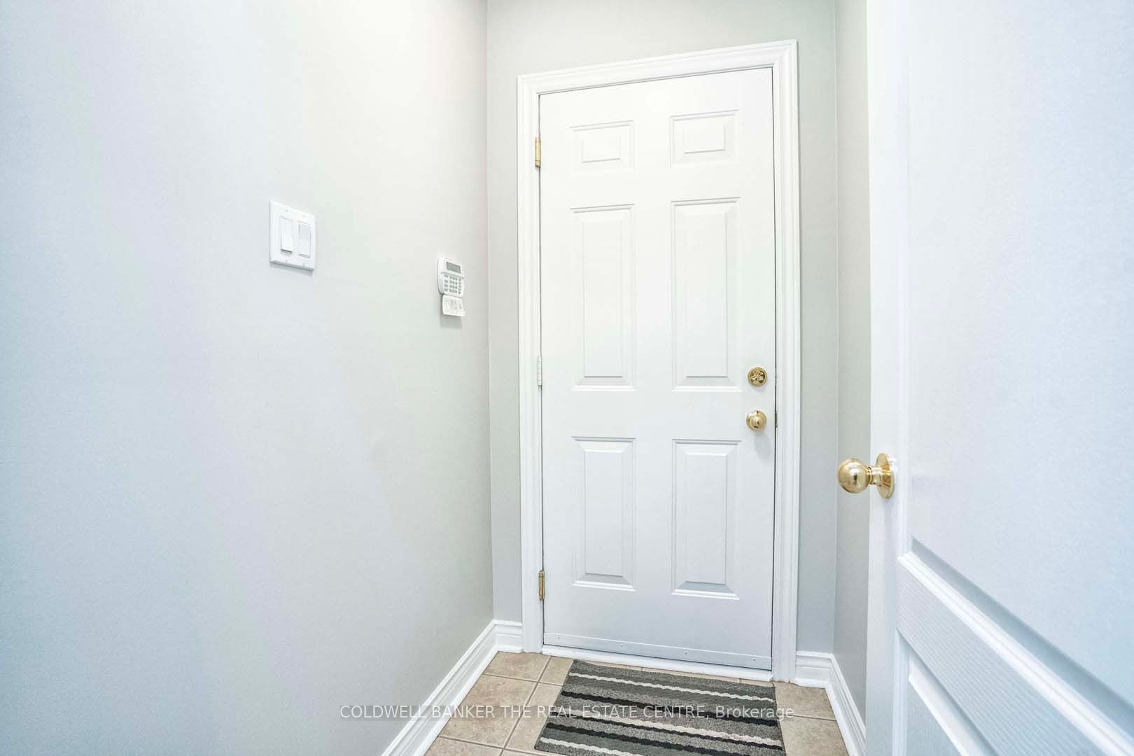 174 Dooley Cres N Property Photo 17
