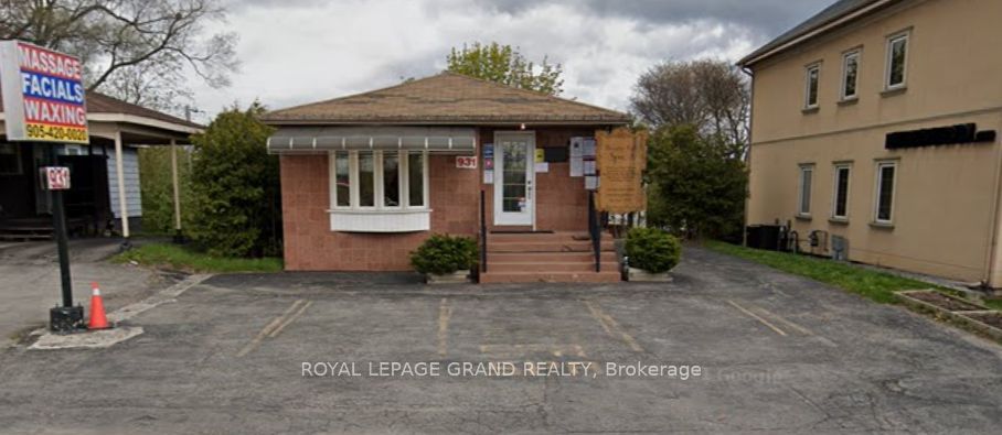 931 Liverpool Rd Property Photo 3