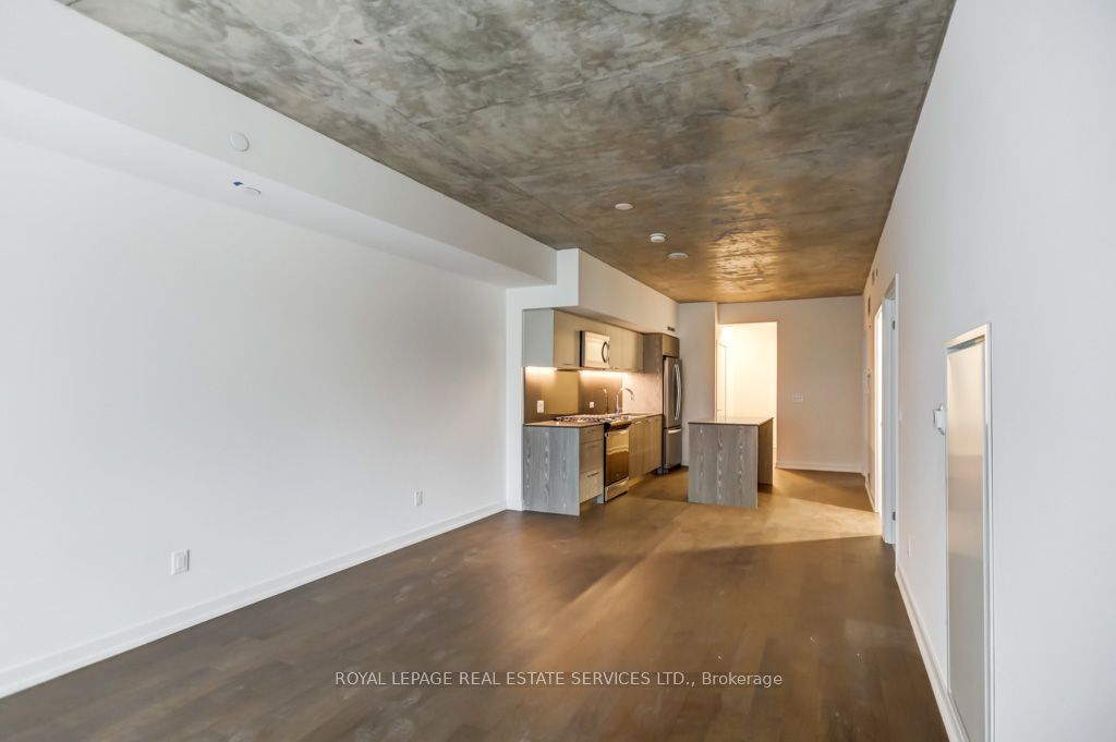 45 Baseball Pl 10 Property Photo 12