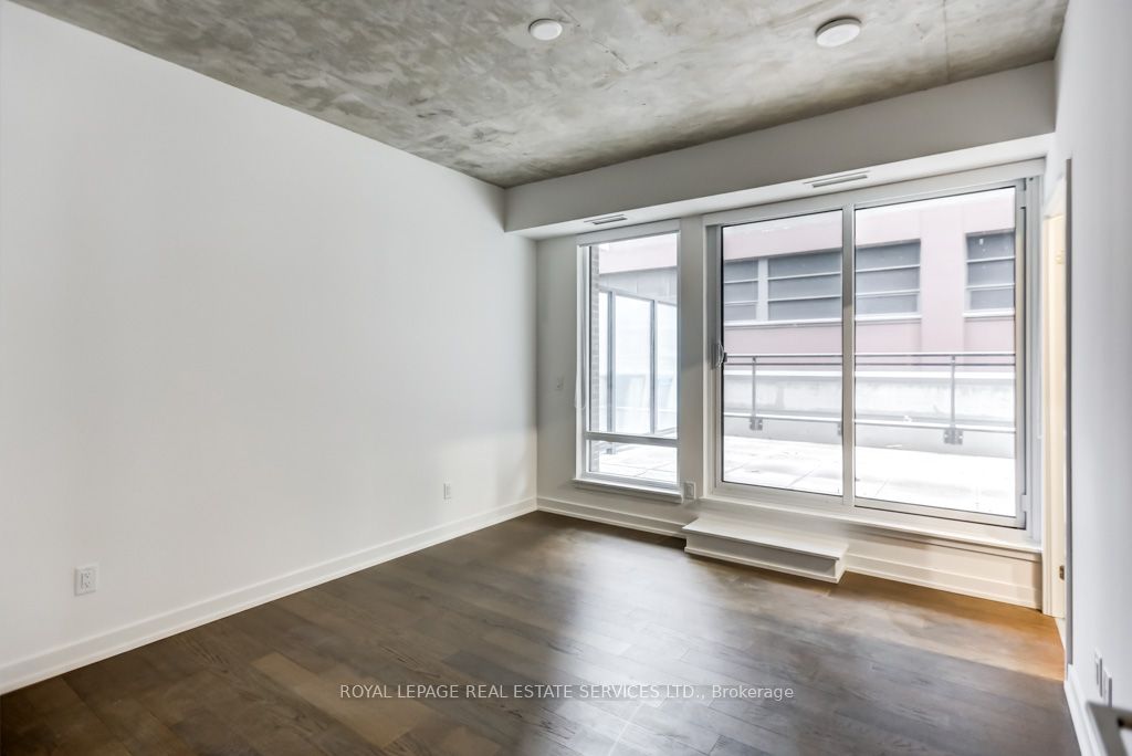 45 Baseball Pl 10 Property Photo 14