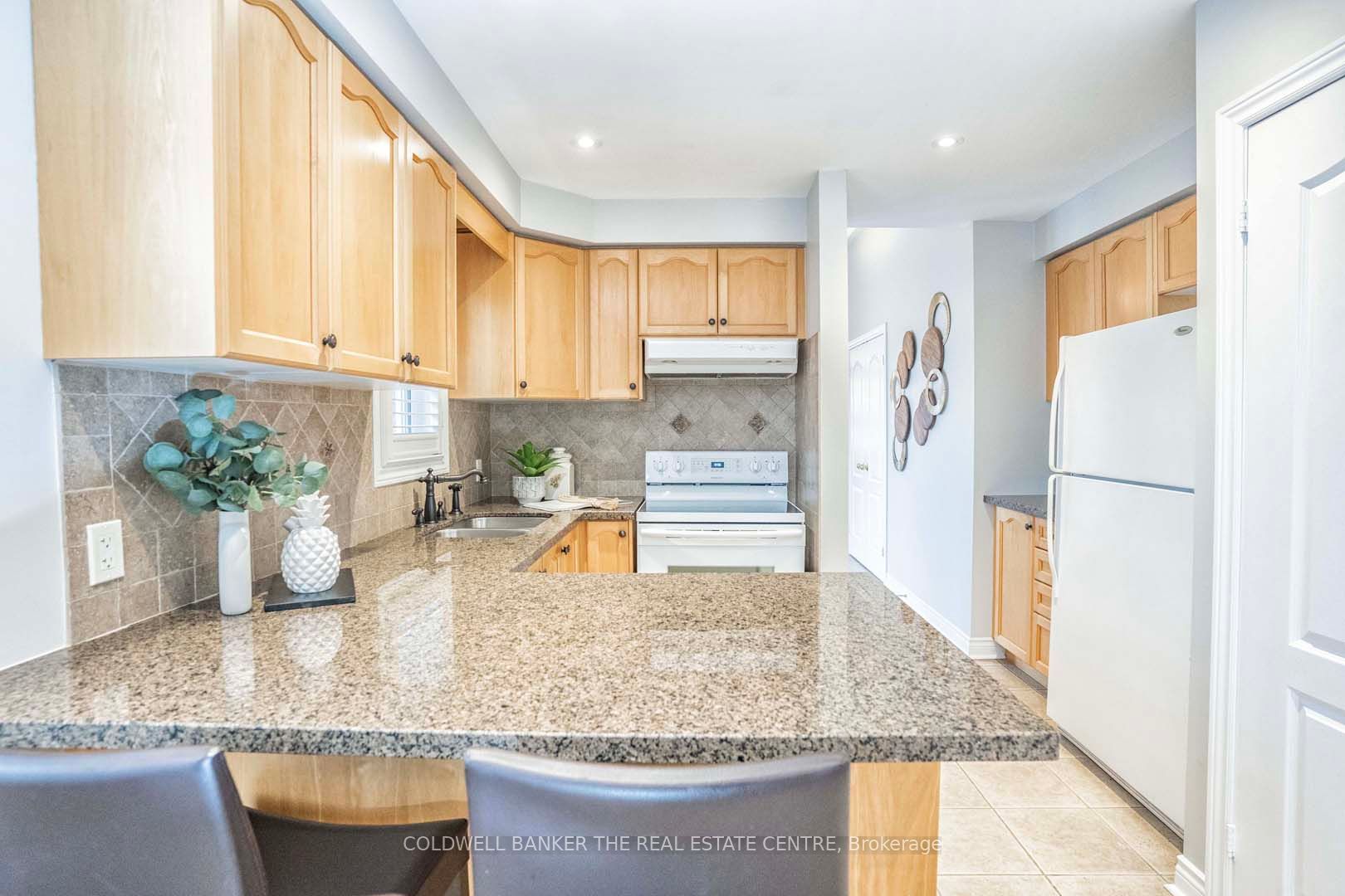174 Dooley Cres N Property Photo 12