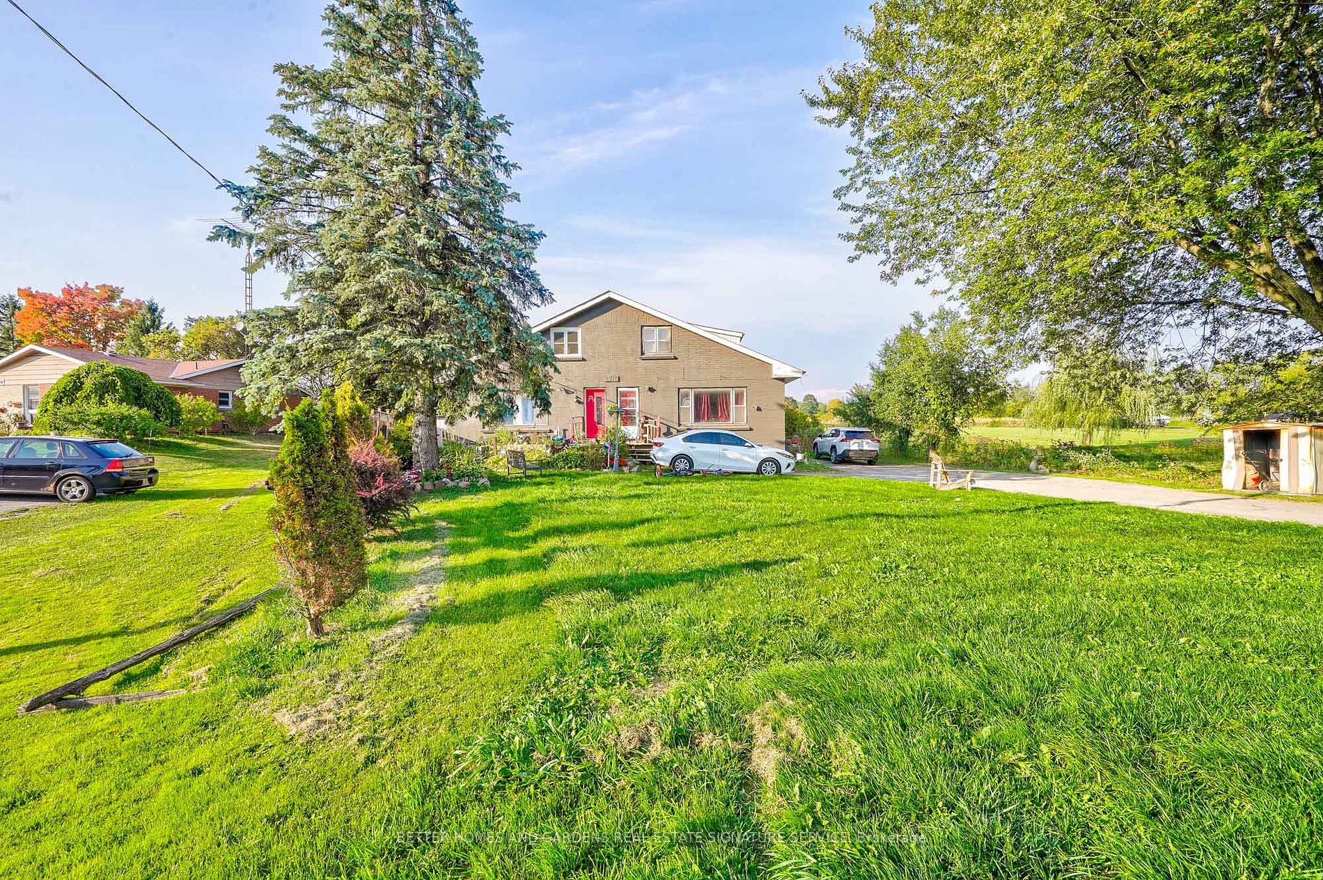 2216 Highway 2 Property Photo 1