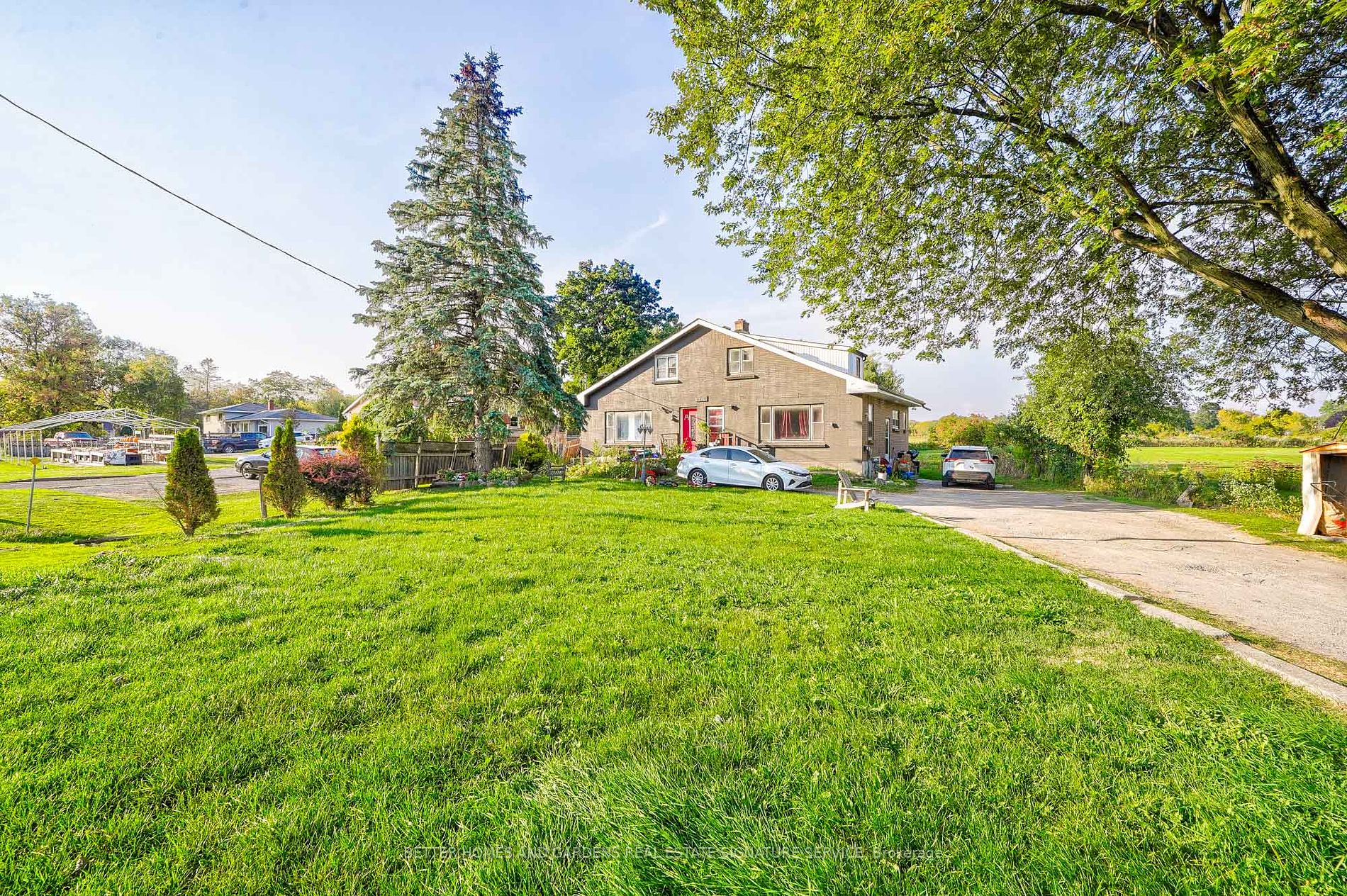 2216 Highway 2 Property Photo 2