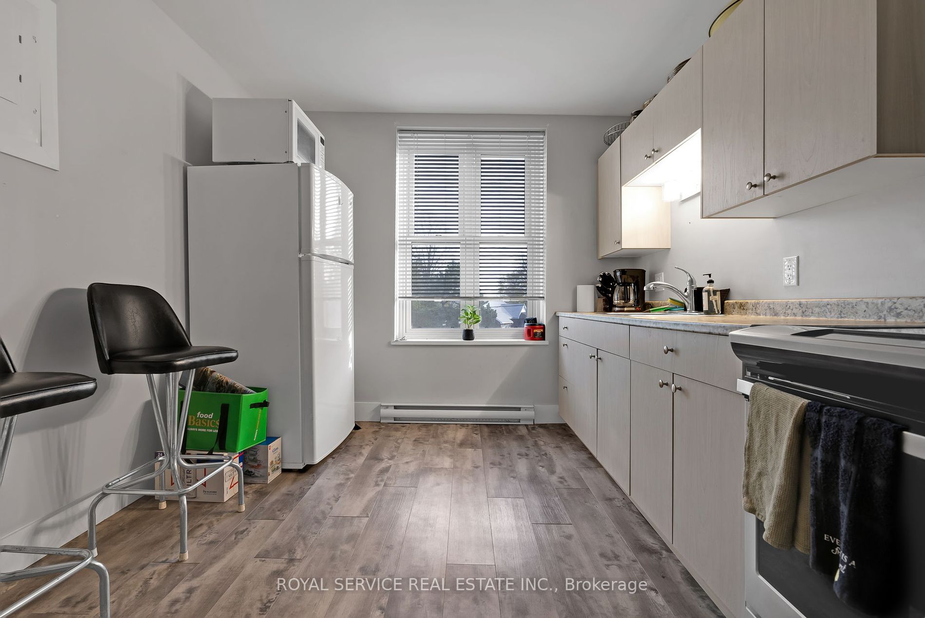 8 Wellington St Property Photo 16