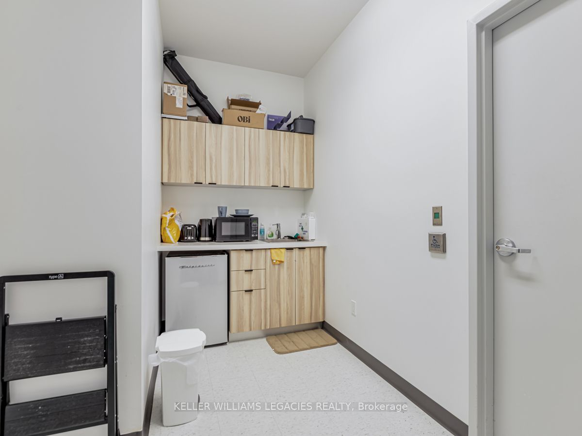 5780 Sheppard Ave E Property Photo 17
