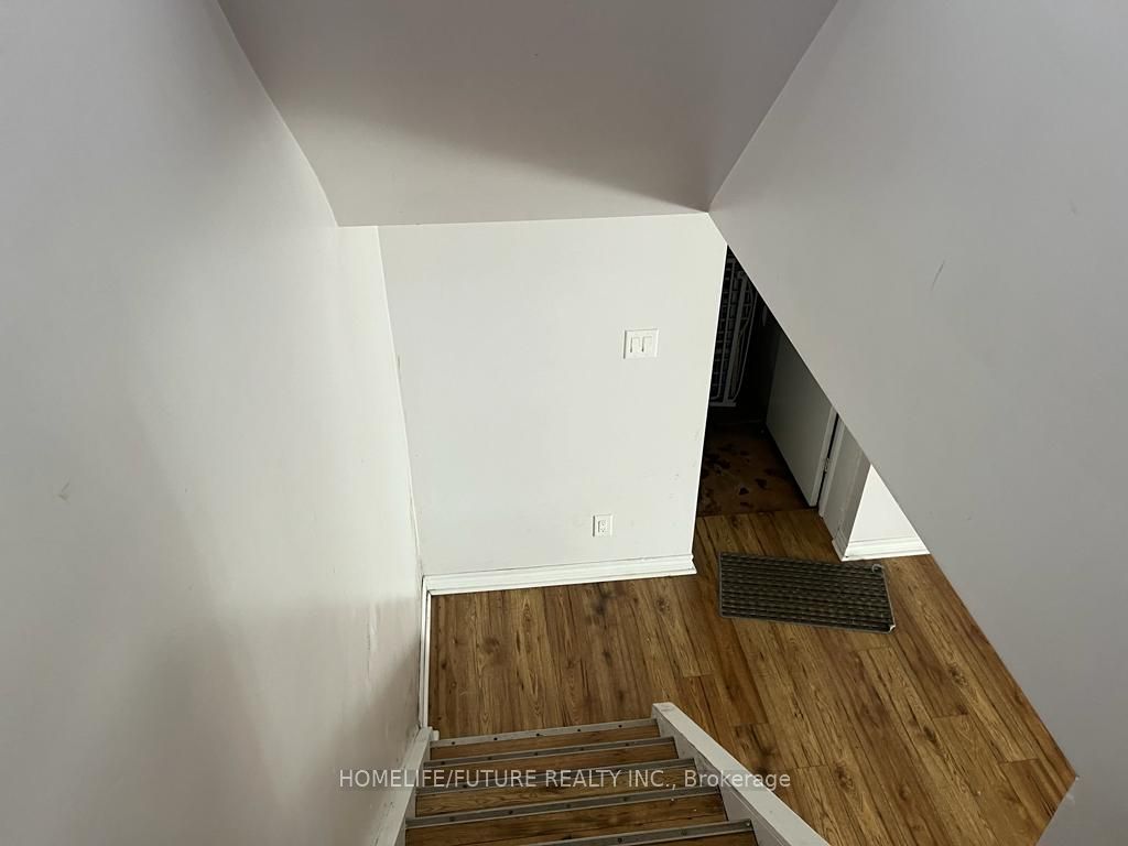 6432 Kingston Rd Property Photo 8