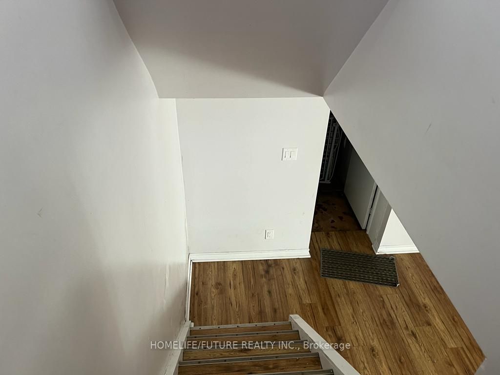 6432 Kingston Rd Property Photo 10