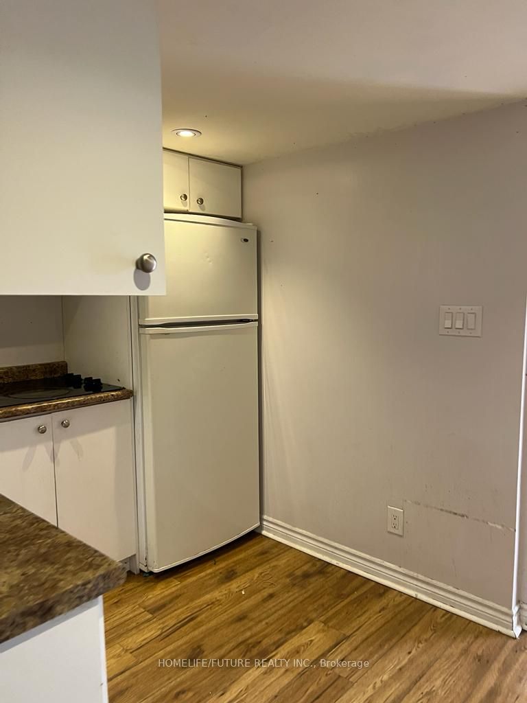 6432 Kingston Rd Property Photo 17