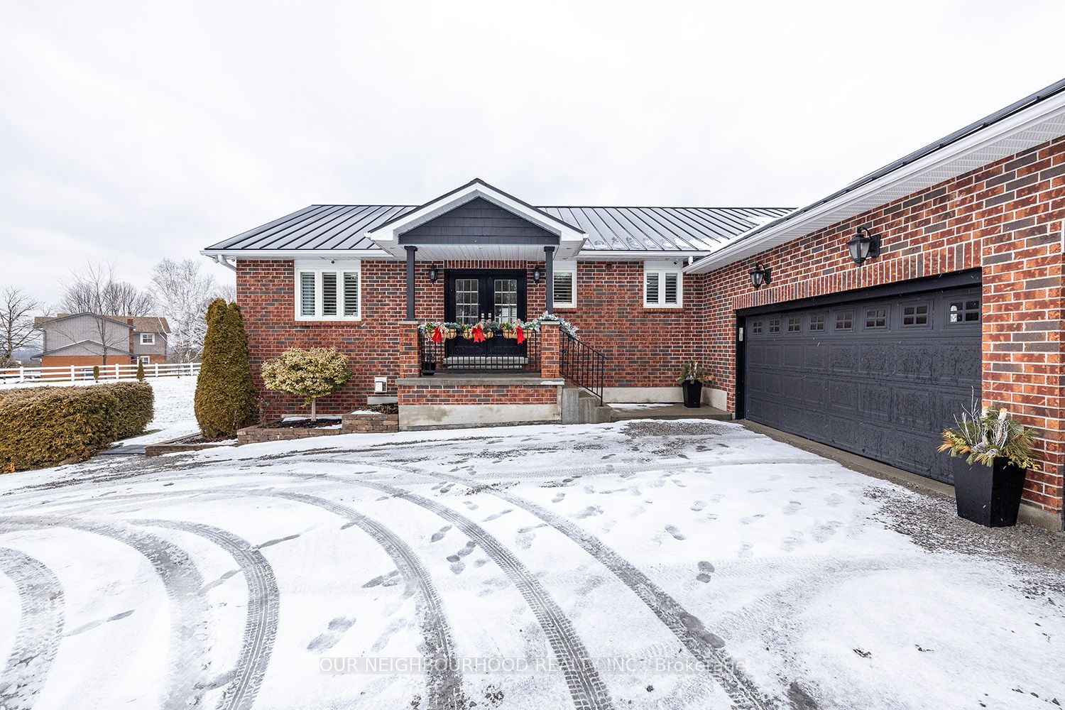 423 Highway 47 E Property Photo 1