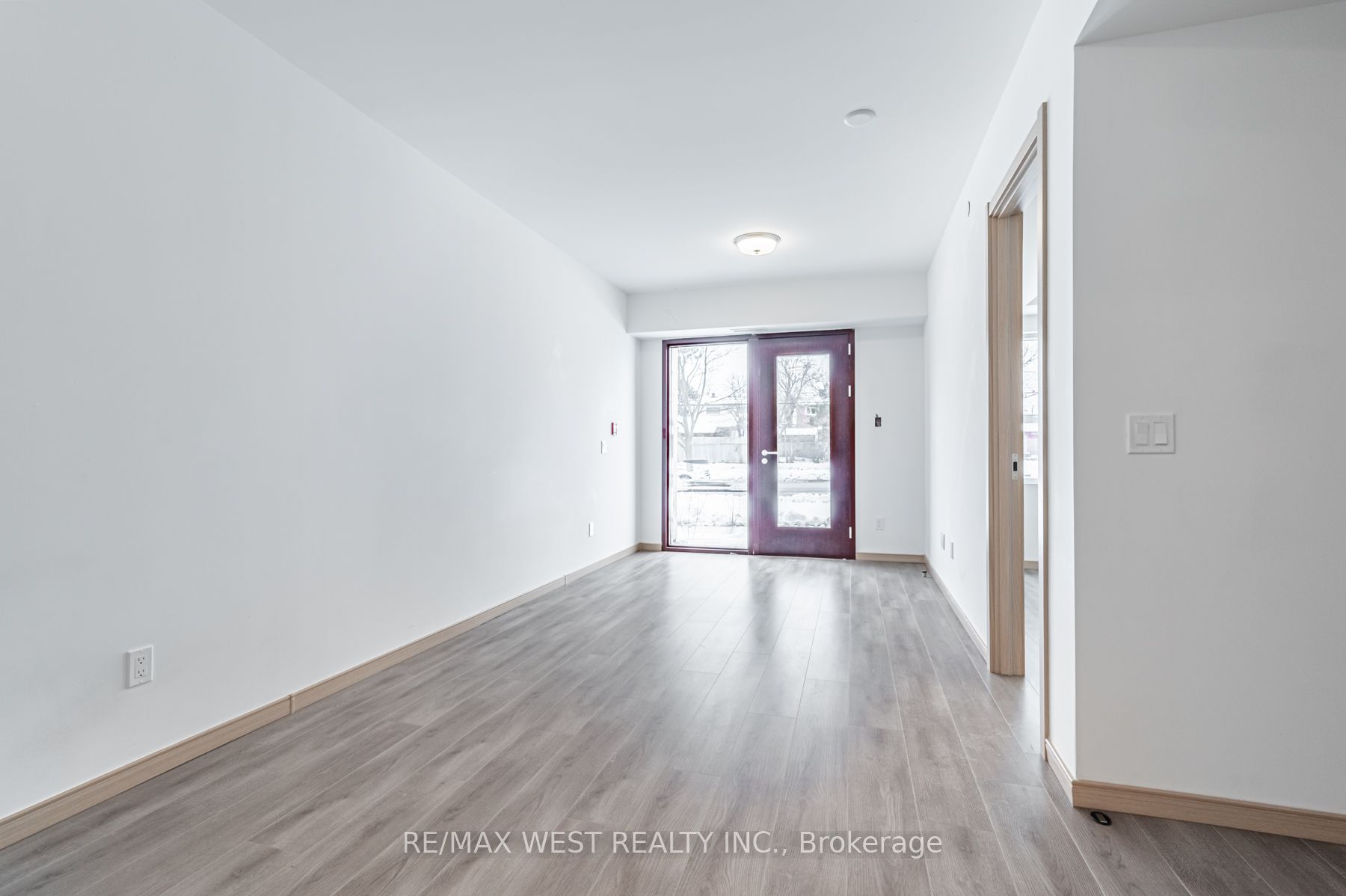 3453 Victoria Park Ave 108 Property Photo 4