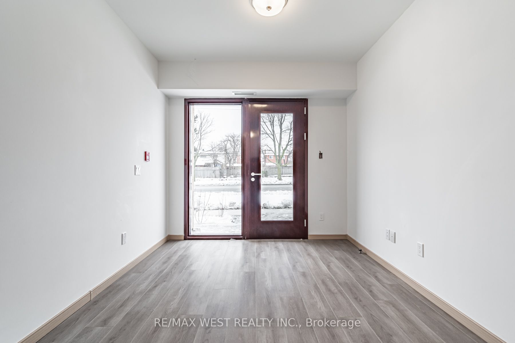 3453 Victoria Park Ave 108 Property Photo 5