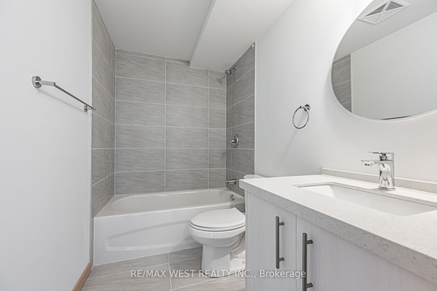 3453 Victoria Park Ave 108 Property Photo 13