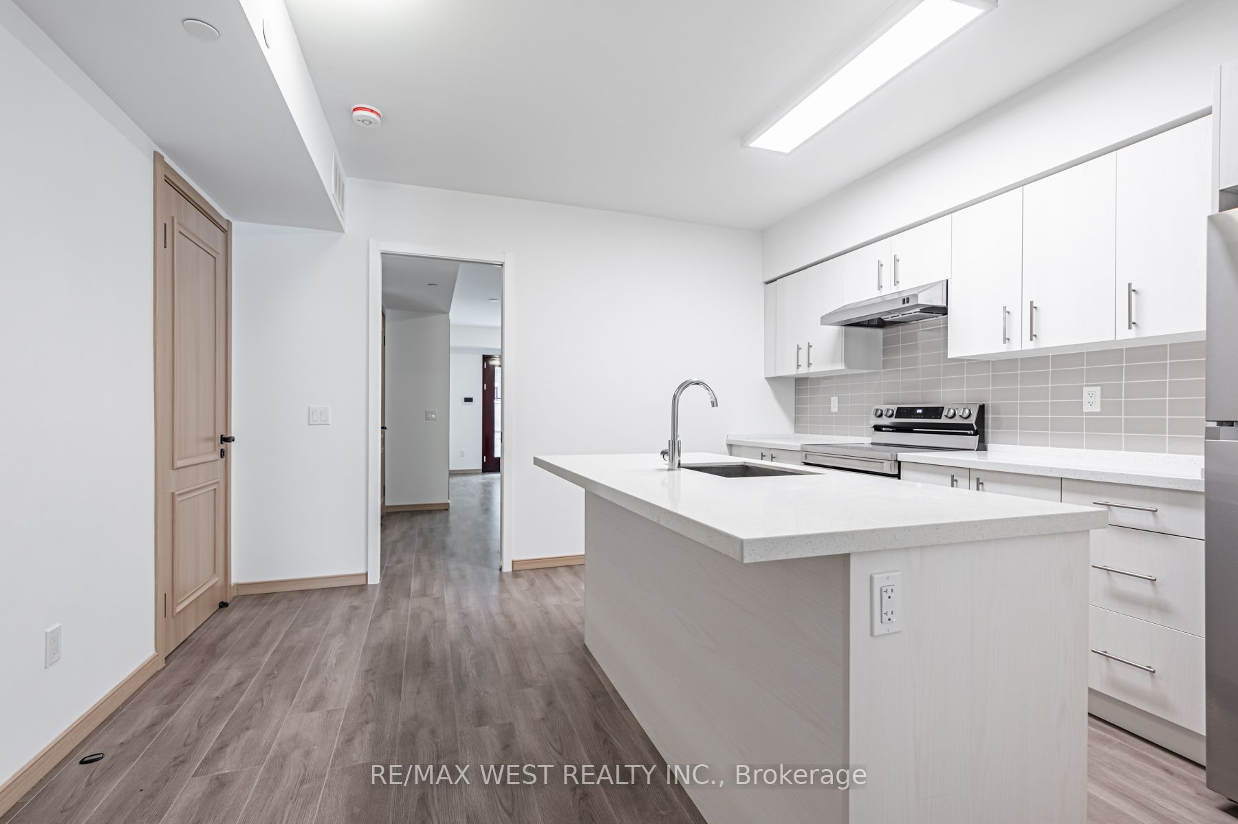 3453 Victoria Park Ave 108 Property Photo 14