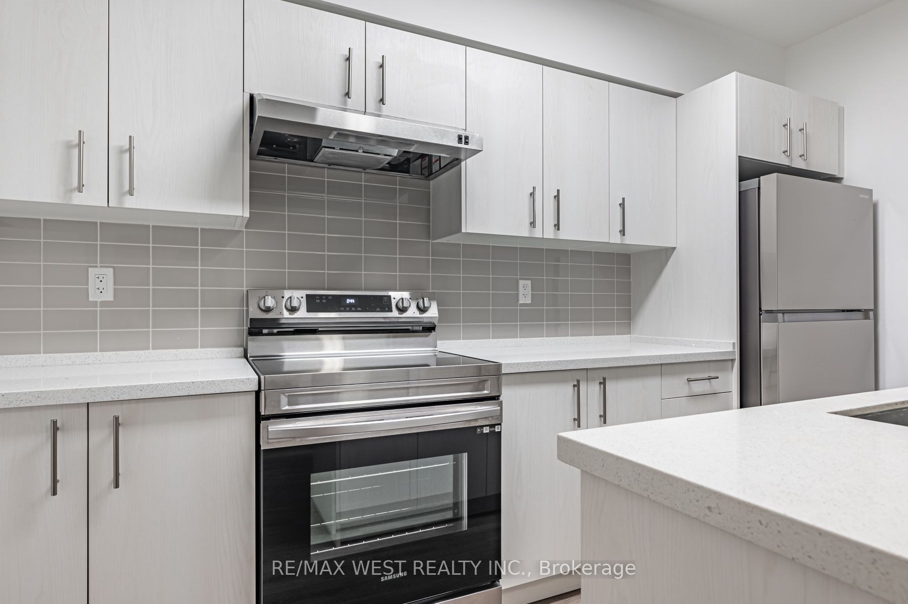 3453 Victoria Park Ave 108 Property Photo 17
