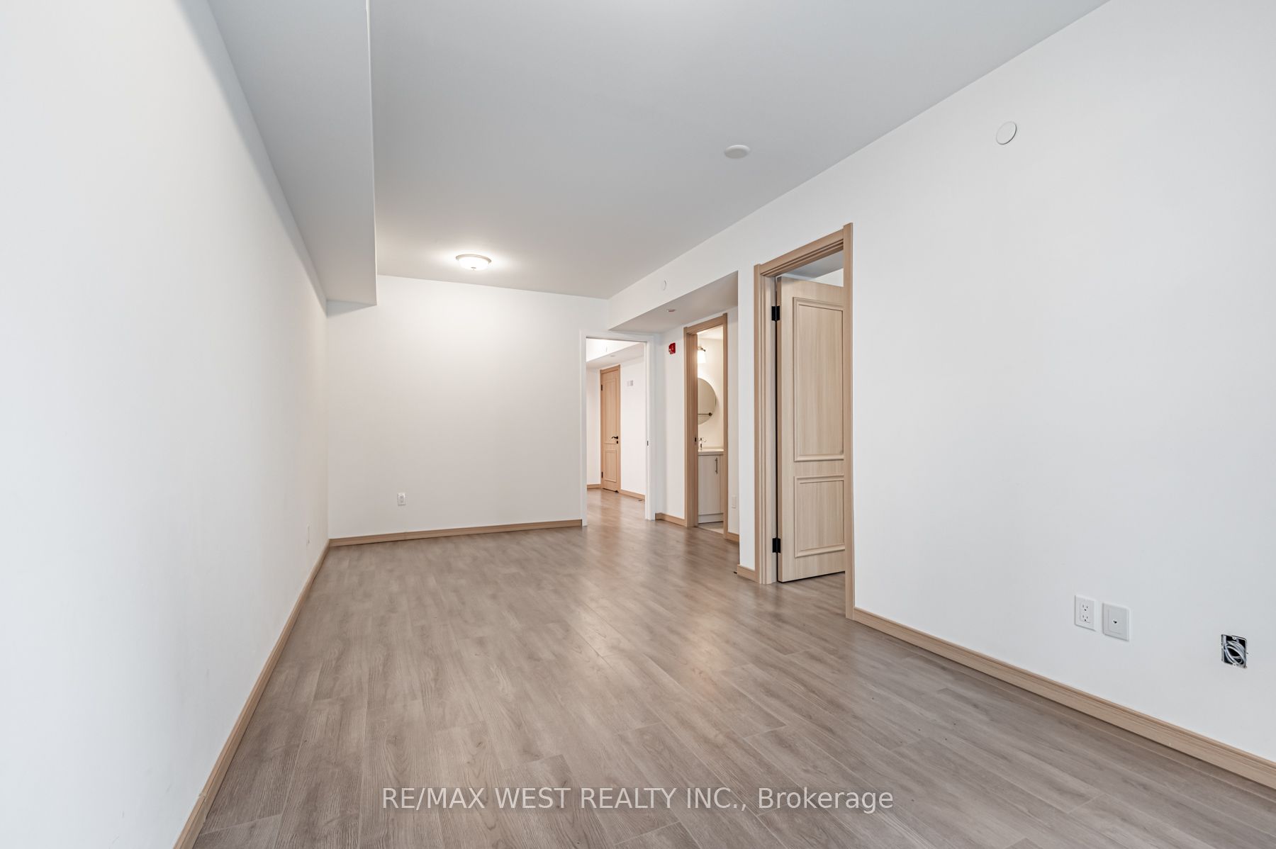 3453 Victoria Park Ave 108 Property Photo 25