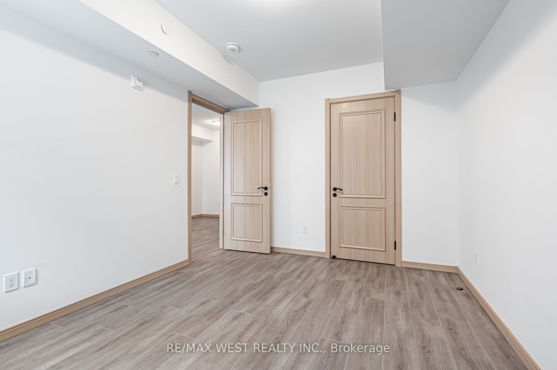 3453 Victoria Park Ave 108 Property Photo 29