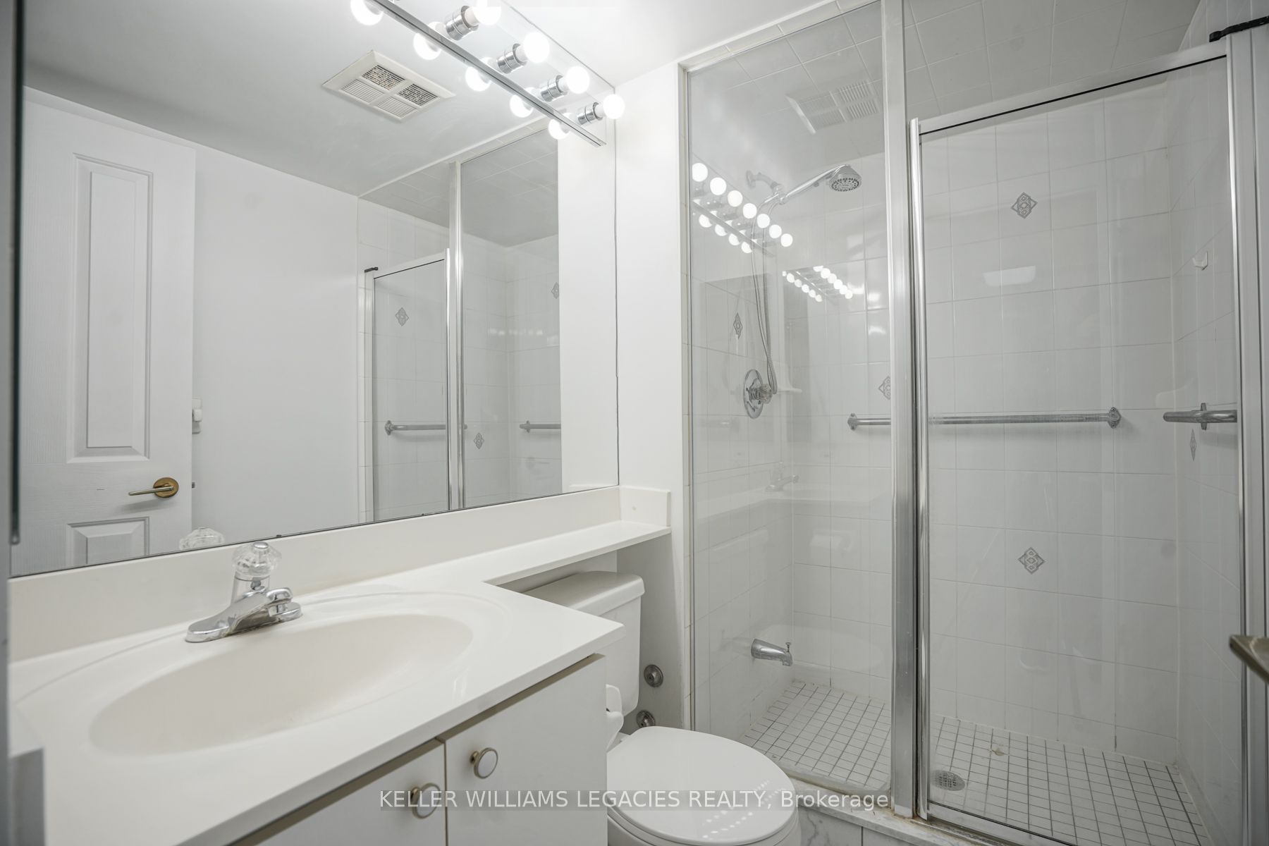 68 Corporate Dr 1 Property Photo 24