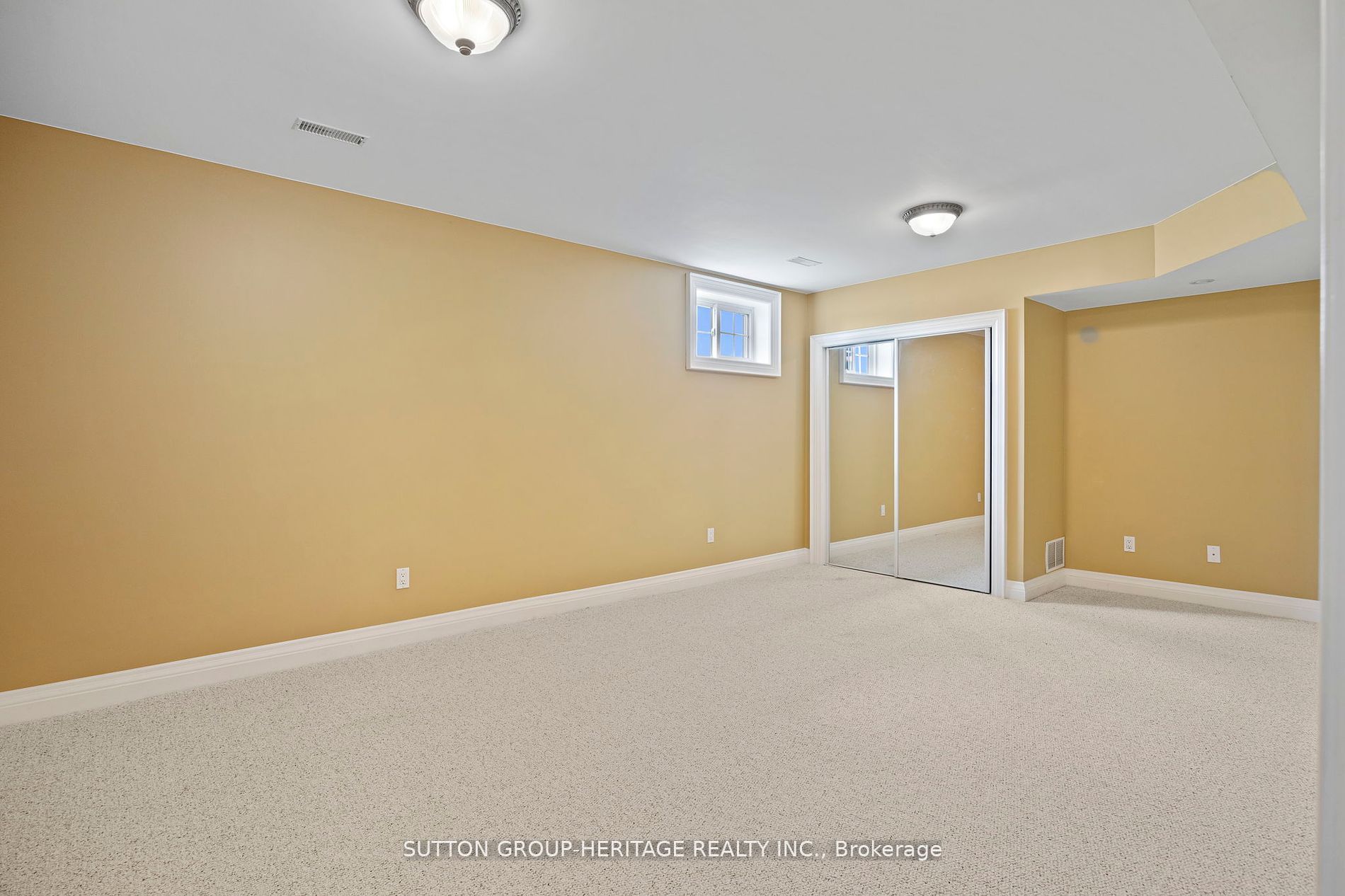 2100 Taunton Rd Property Photo 27