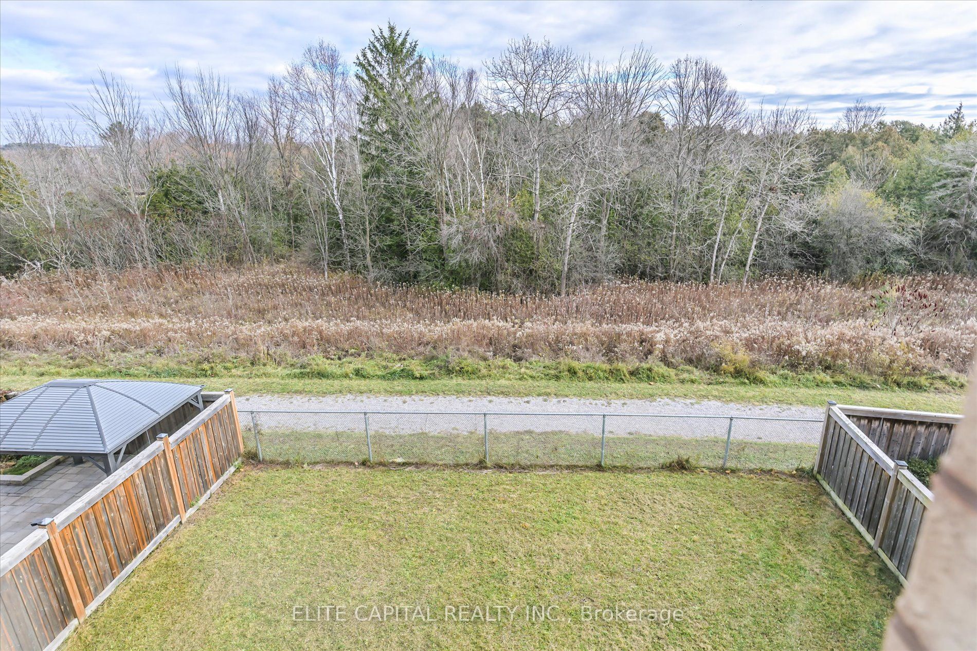 2421 Secreto Dr Property Photo 27