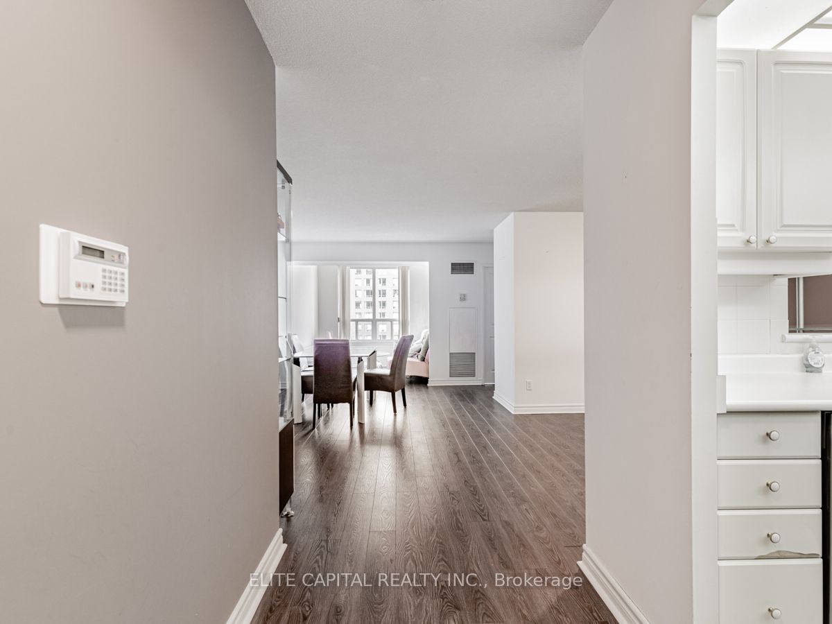 88 Corporate Dr 8 Property Photo 4
