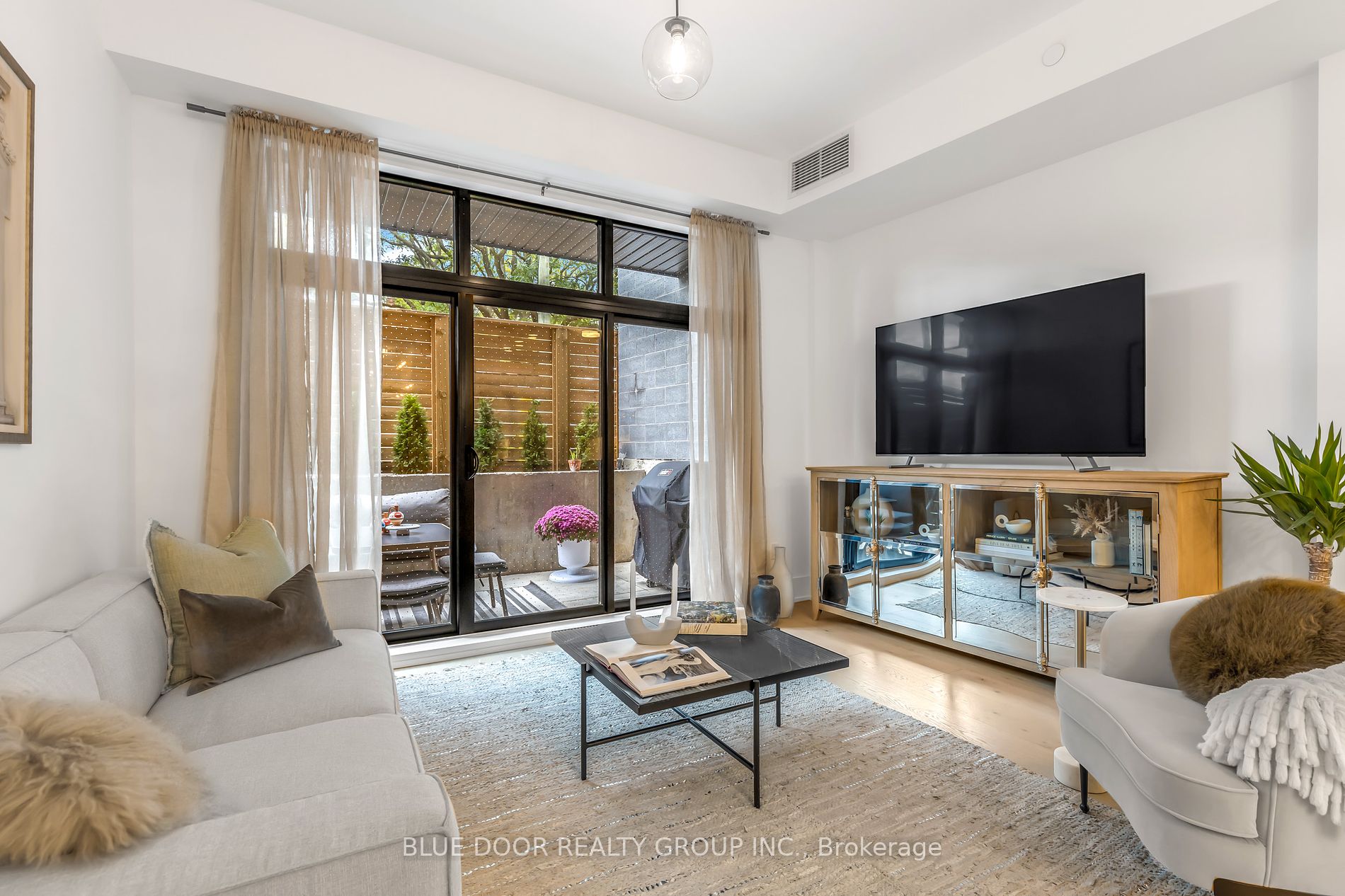 14 Dewhurst Blvd 4 Property Photo 8