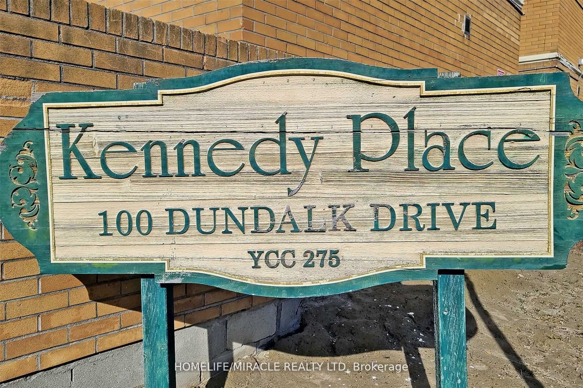 100 Dundalk Dr 10 Property Photo 2