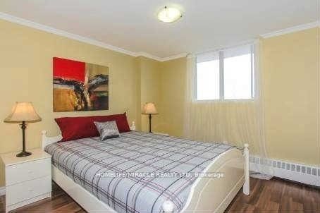 100 Dundalk Dr 10 Property Photo 9