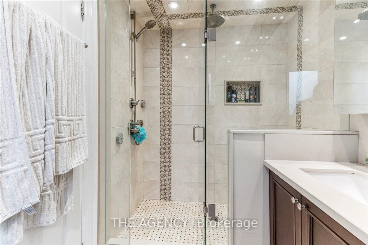 11 Northbrook Rd Property Photo 26
