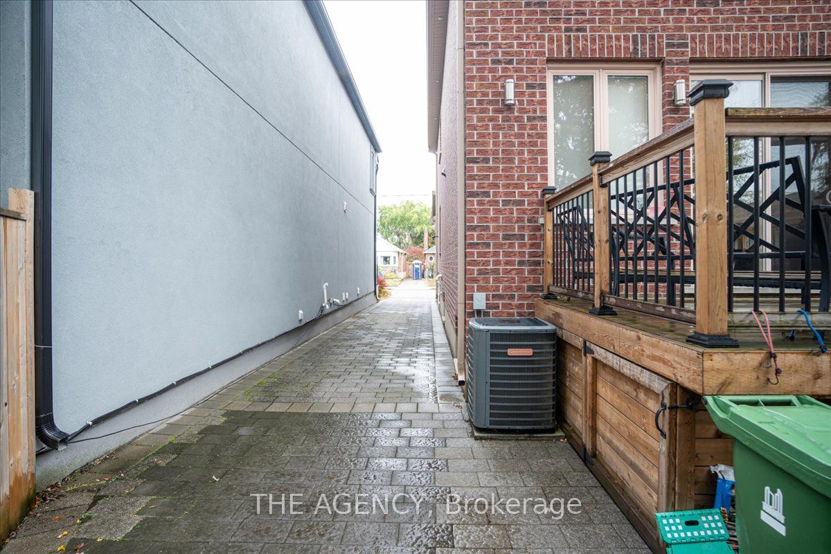 11 Northbrook Rd Property Photo 37