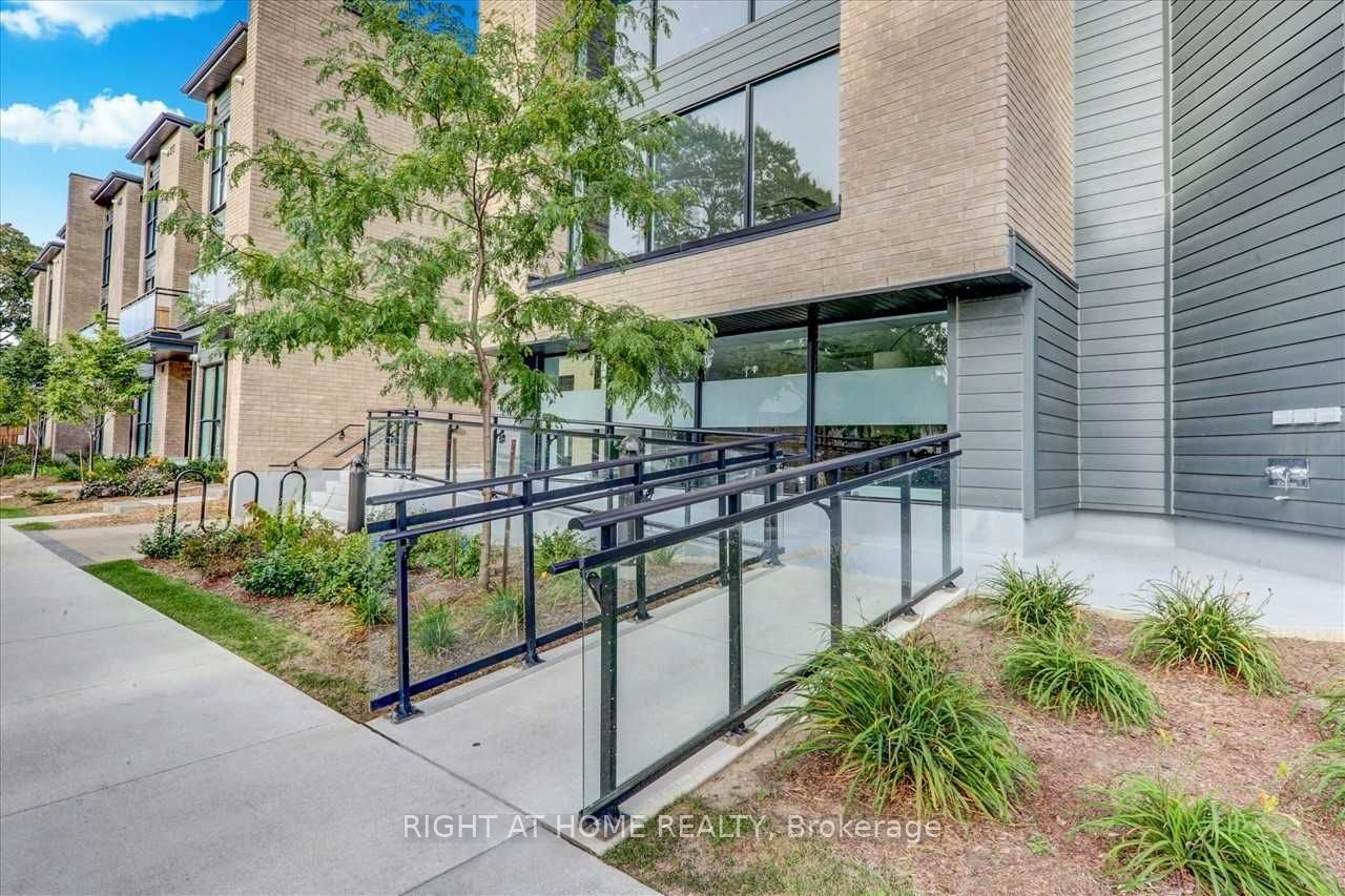 1 Falaise Rd 2 Property Photo 1