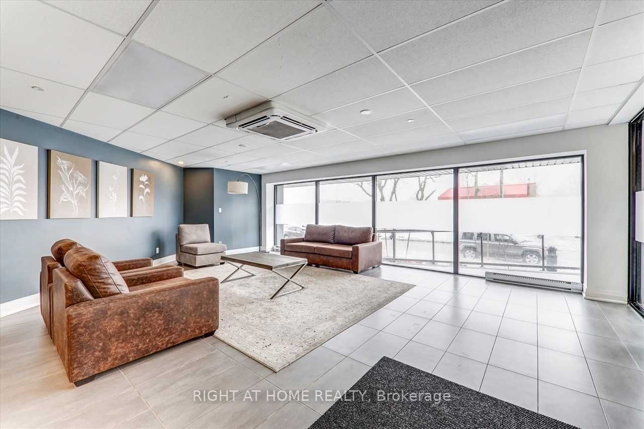 1 Falaise Rd 2 Property Photo 5