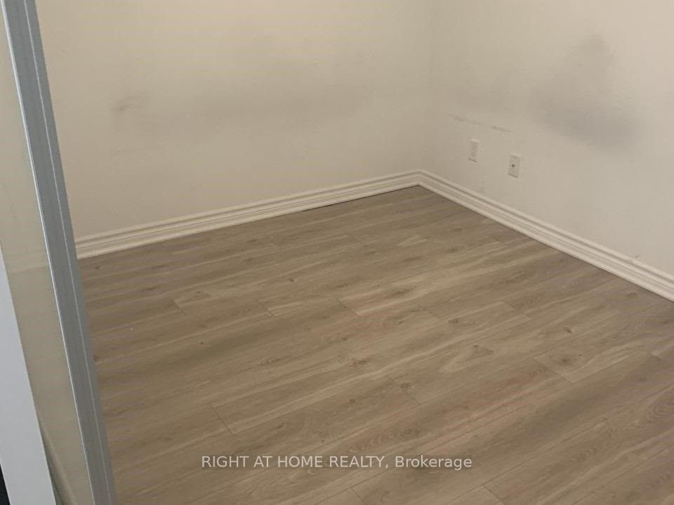 1 Falaise Rd 2 Property Photo 13