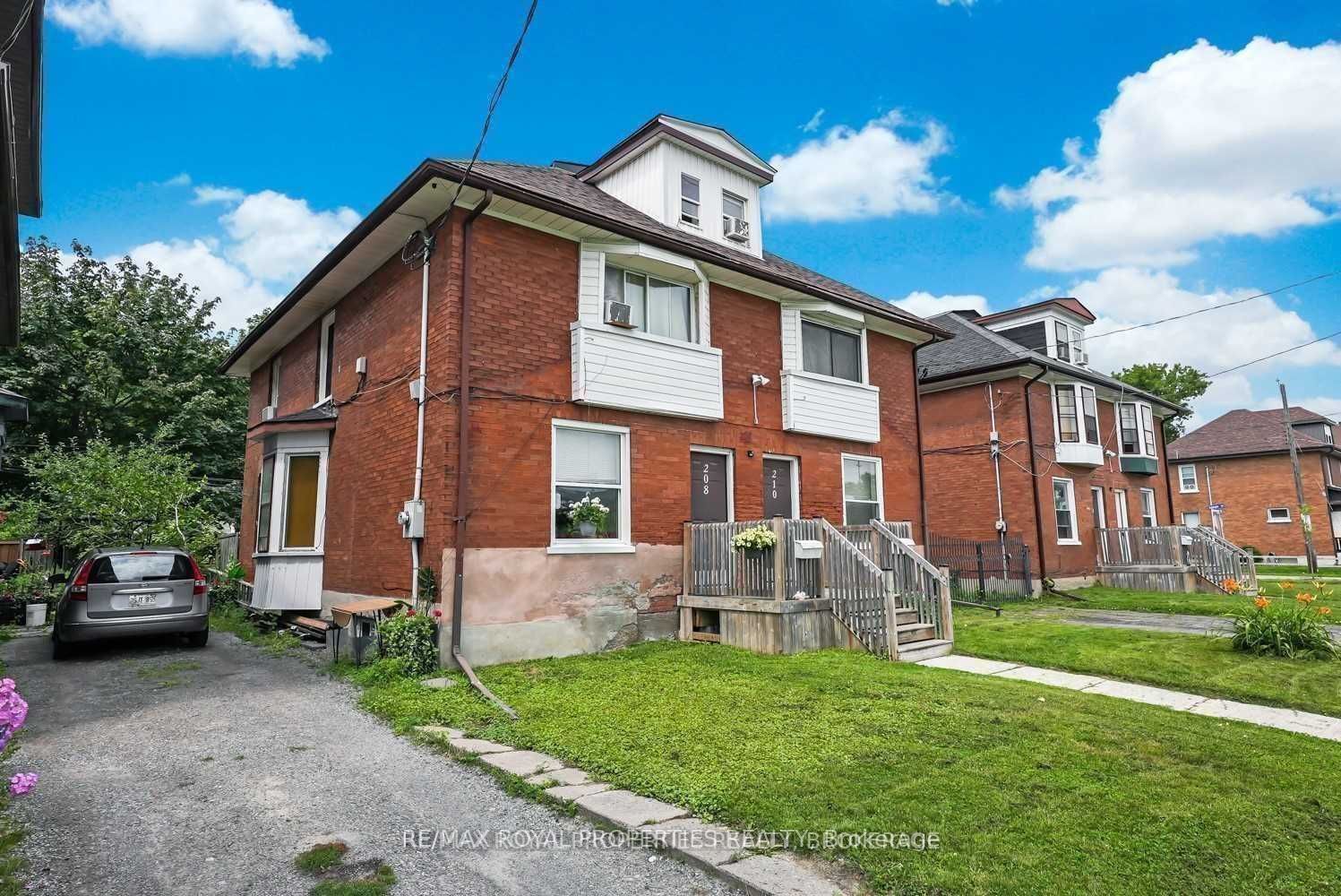 208-216 Division St Property Photo 6