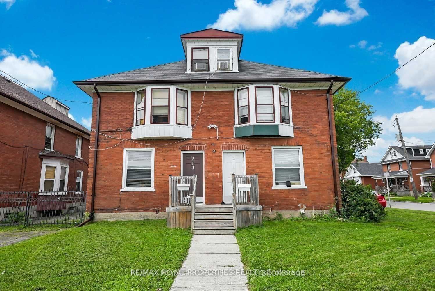 208-216 Division St Property Photo 8