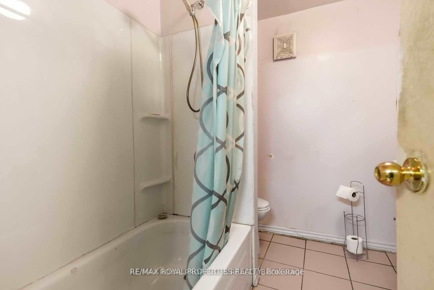 208-216 Division St Property Photo 11