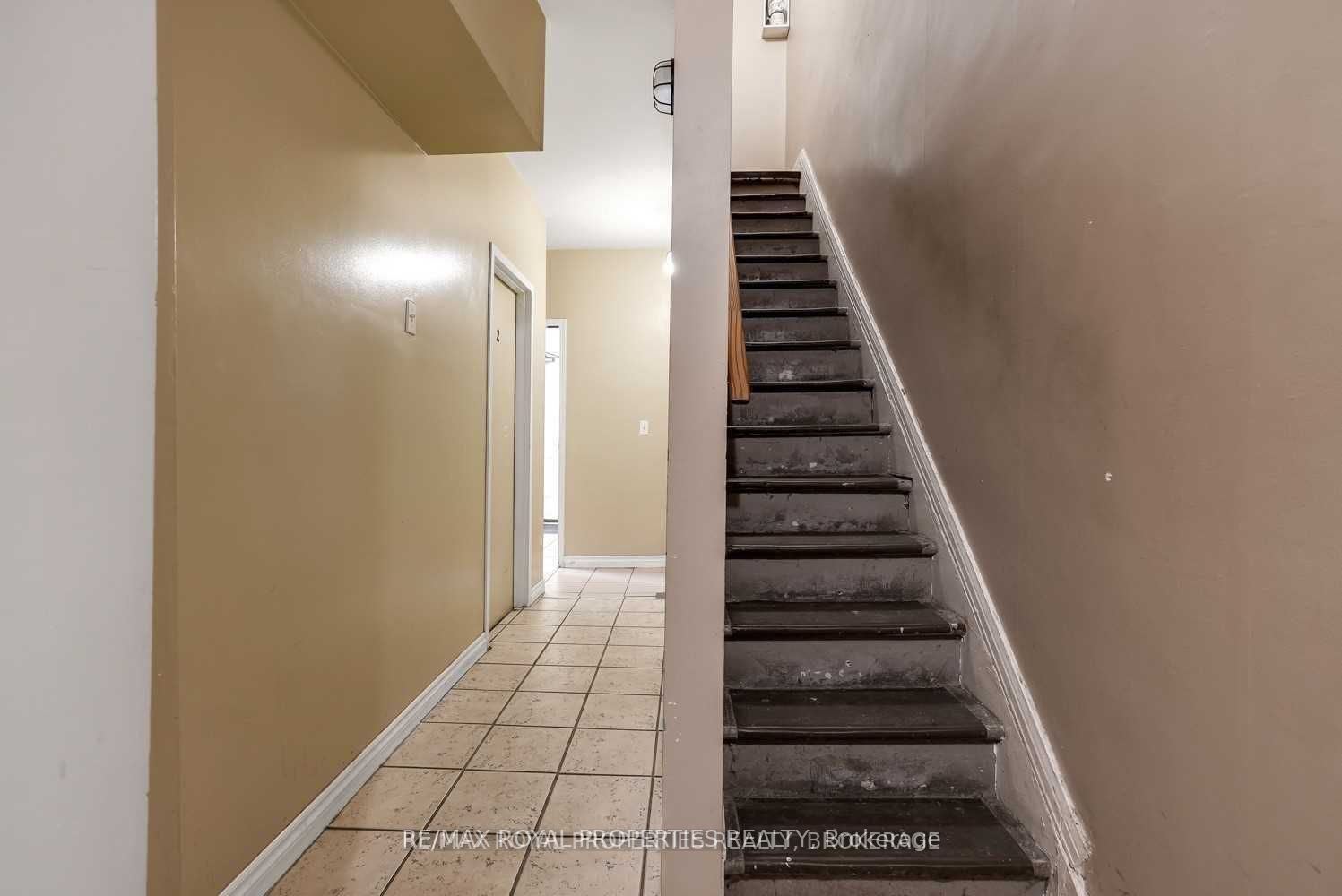 208-216 Division St Property Photo 14