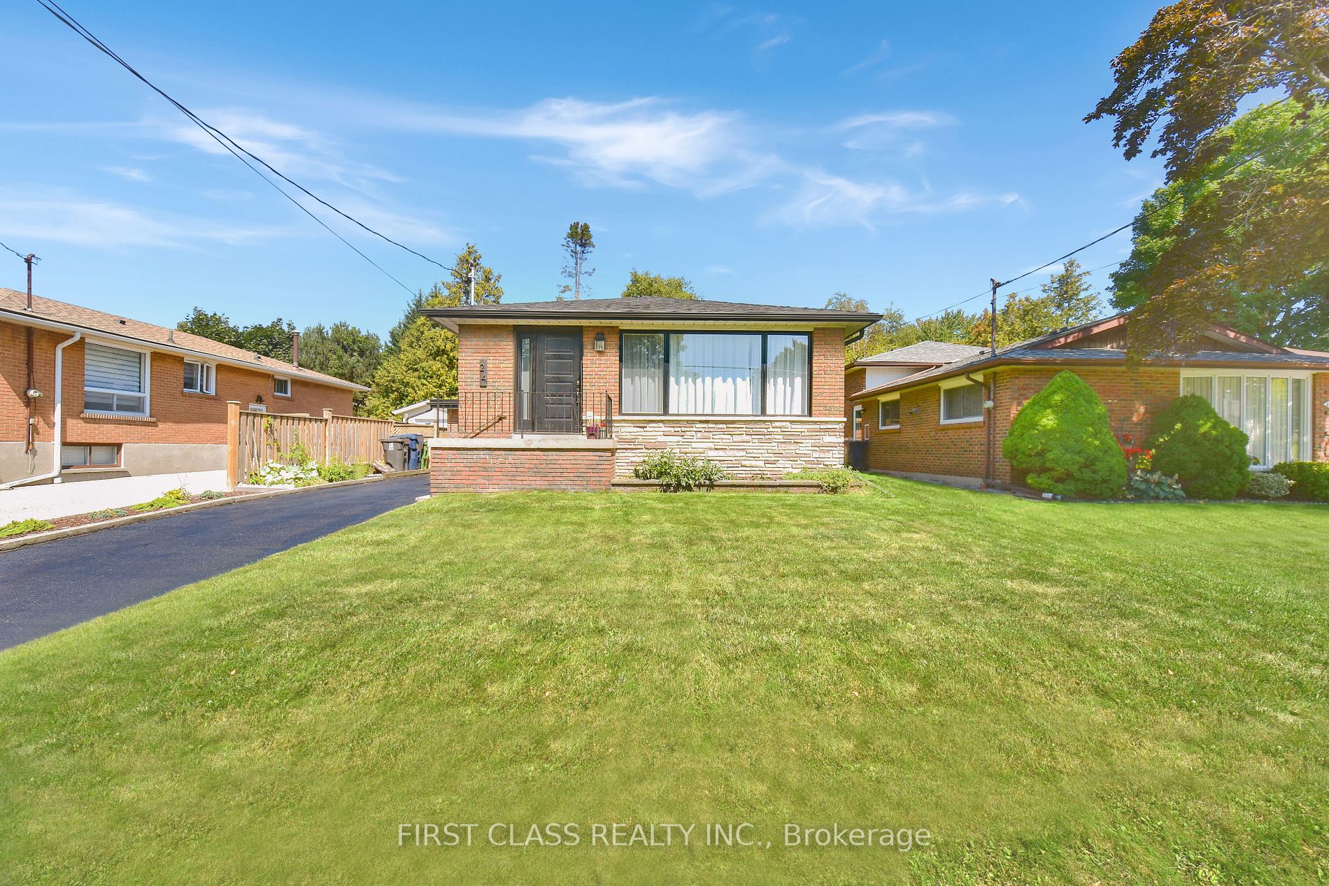 24 Fintona Ave Property Photo 1