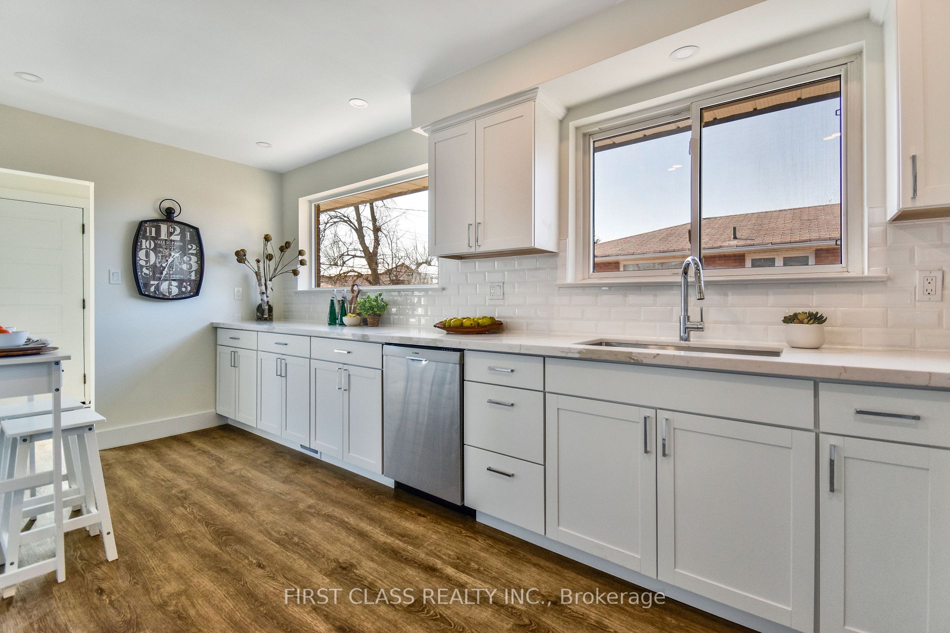 24 Fintona Ave Property Photo 6