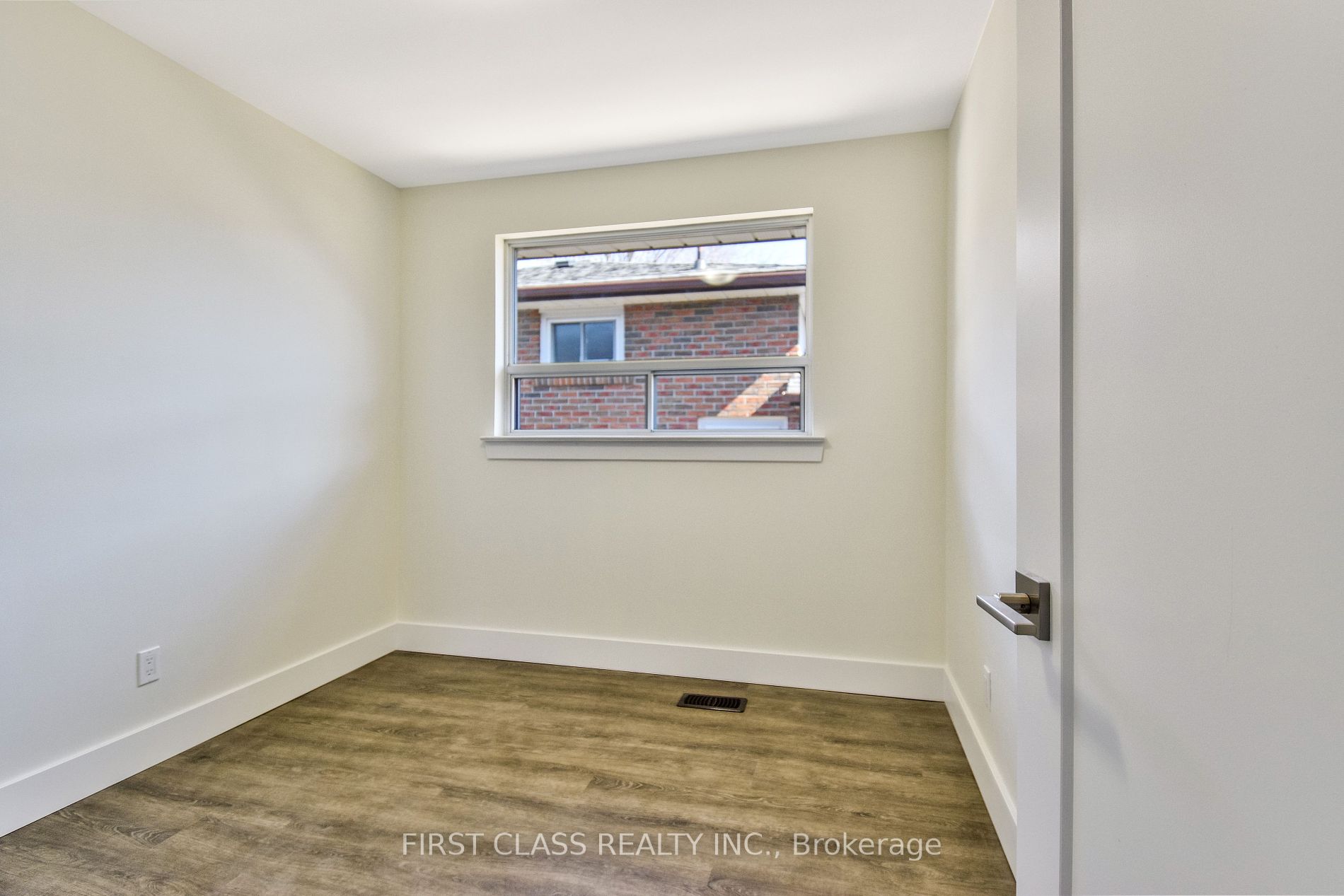 24 Fintona Ave Property Photo 20