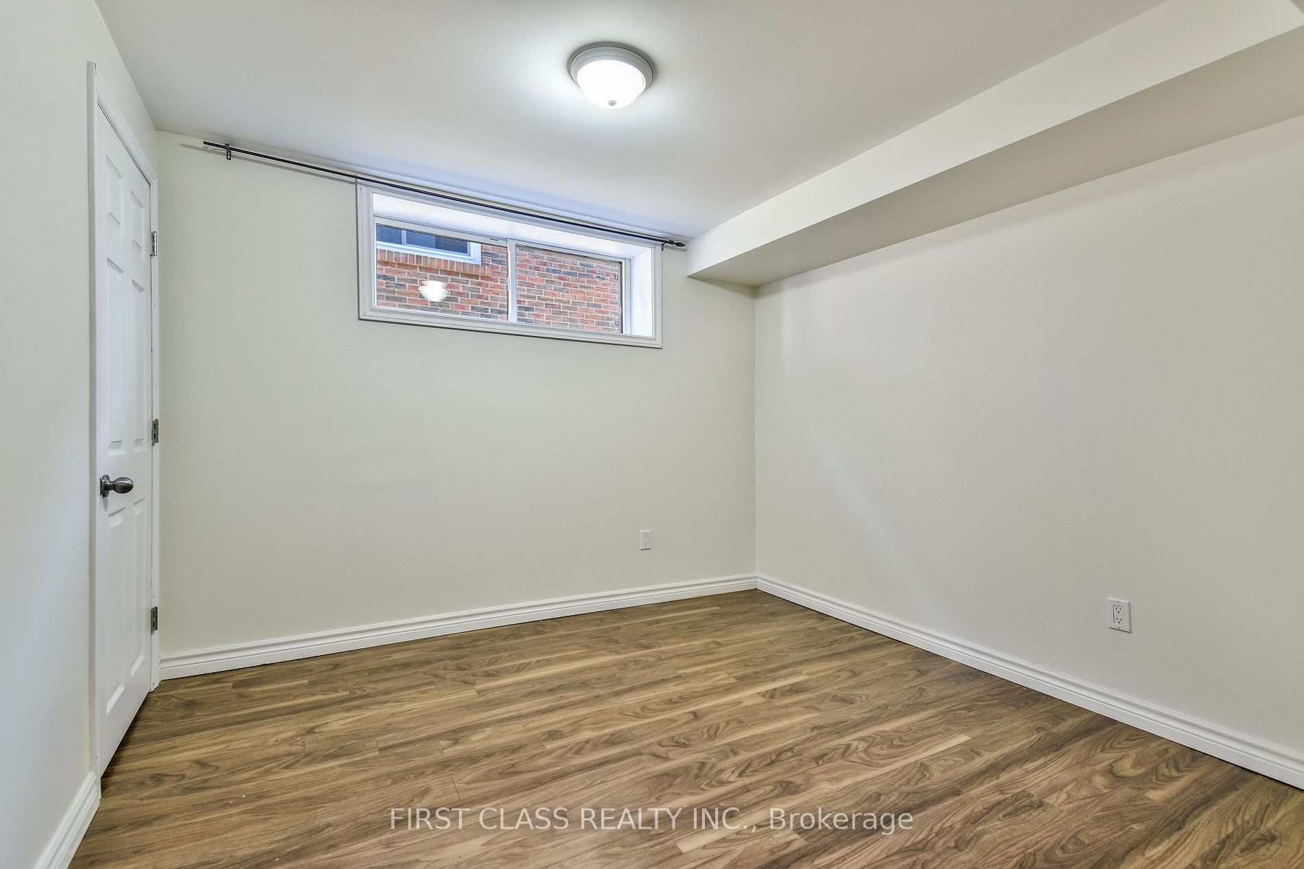 24 Fintona Ave Property Photo 28