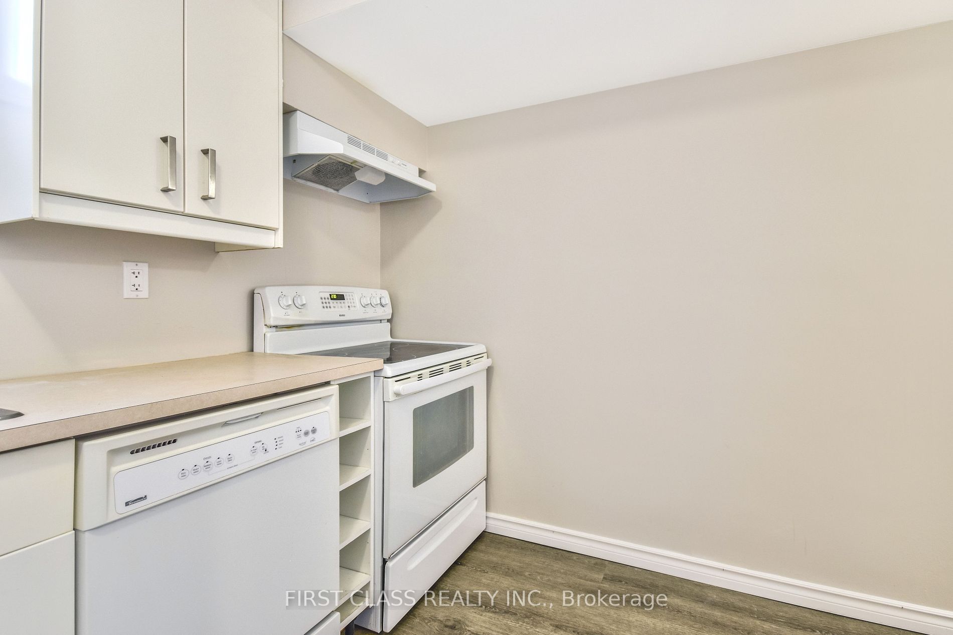 24 Fintona Ave Property Photo 32